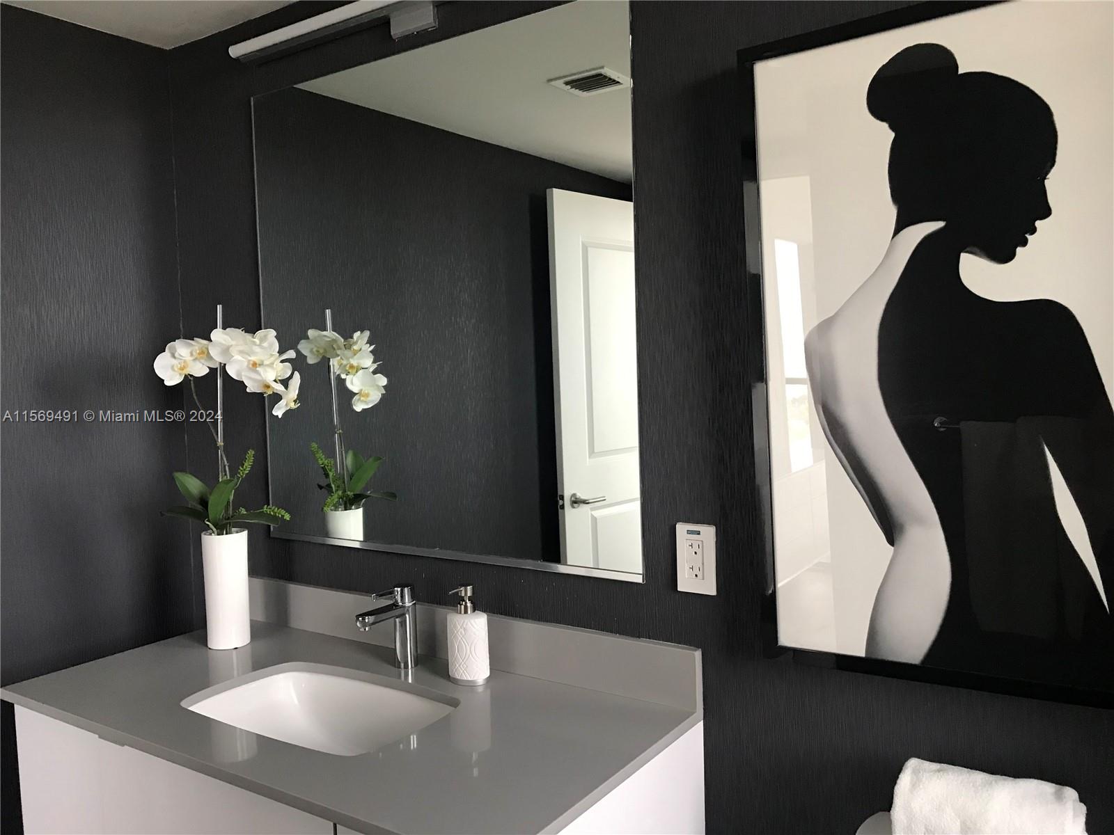 1600 NE 1st Ave 2616, Miami, Florida 33132, 2 Bedrooms Bedrooms, ,2 BathroomsBathrooms,Residentiallease,For Rent,1600 NE 1st Ave 2616,A11569491