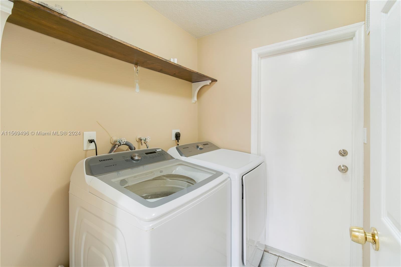 8100 SW 163rd Ct, Miami, Florida 33193, 5 Bedrooms Bedrooms, ,3 BathroomsBathrooms,Residential,For Sale,8100 SW 163rd Ct,A11569496