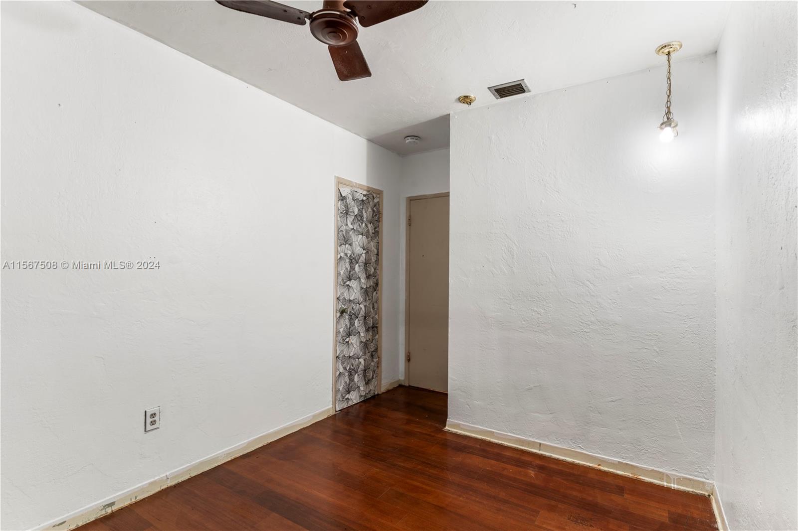 560 NE 158th St, Miami, Florida 33162, 3 Bedrooms Bedrooms, ,2 BathroomsBathrooms,Residentiallease,For Rent,560 NE 158th St,A11567508