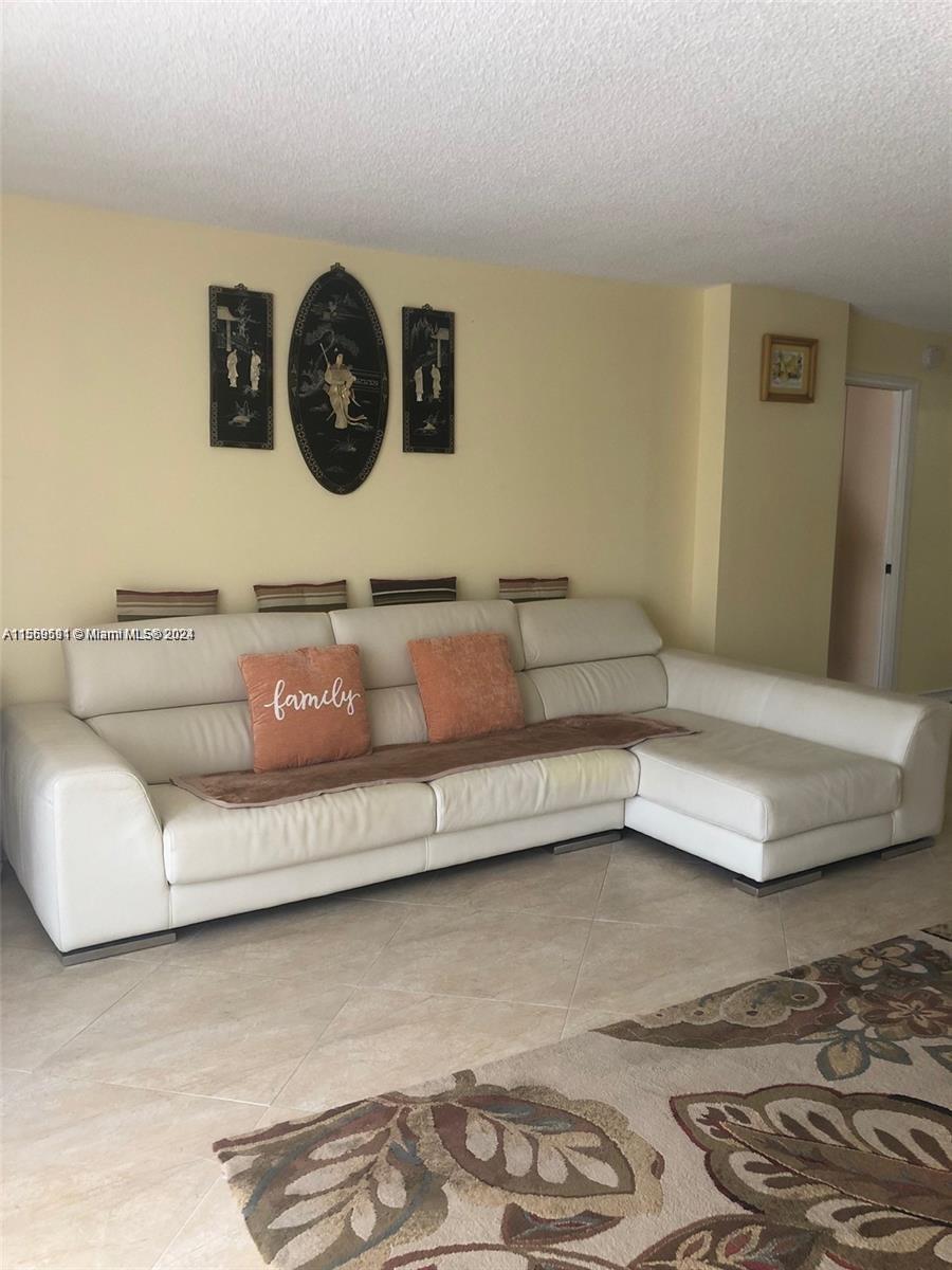 1865 S Ocean Dr 5H, Hallandale Beach, Florida 33009, 1 Bedroom Bedrooms, ,2 BathroomsBathrooms,Residential,For Sale,1865 S Ocean Dr 5H,A11569511