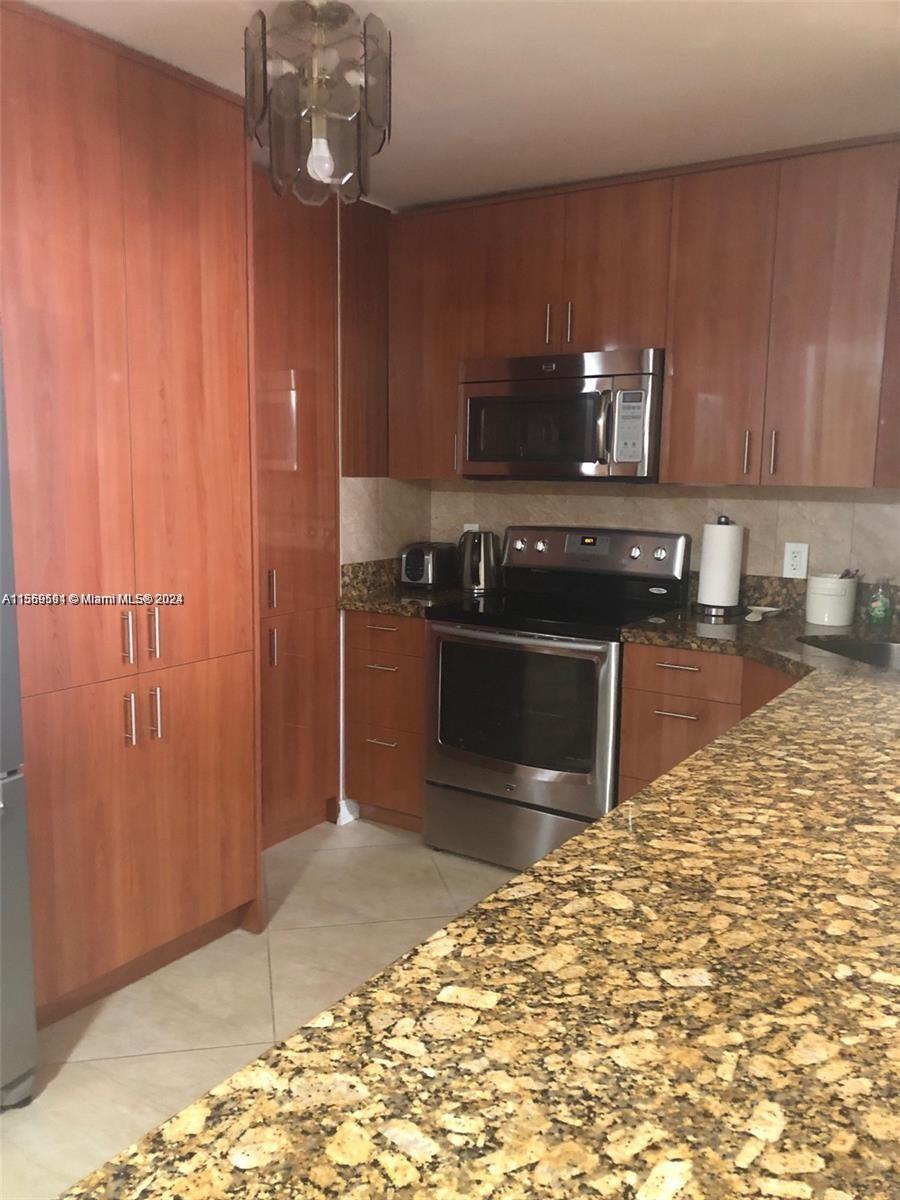 1865 S Ocean Dr 5H, Hallandale Beach, Florida 33009, 1 Bedroom Bedrooms, ,2 BathroomsBathrooms,Residential,For Sale,1865 S Ocean Dr 5H,A11569511