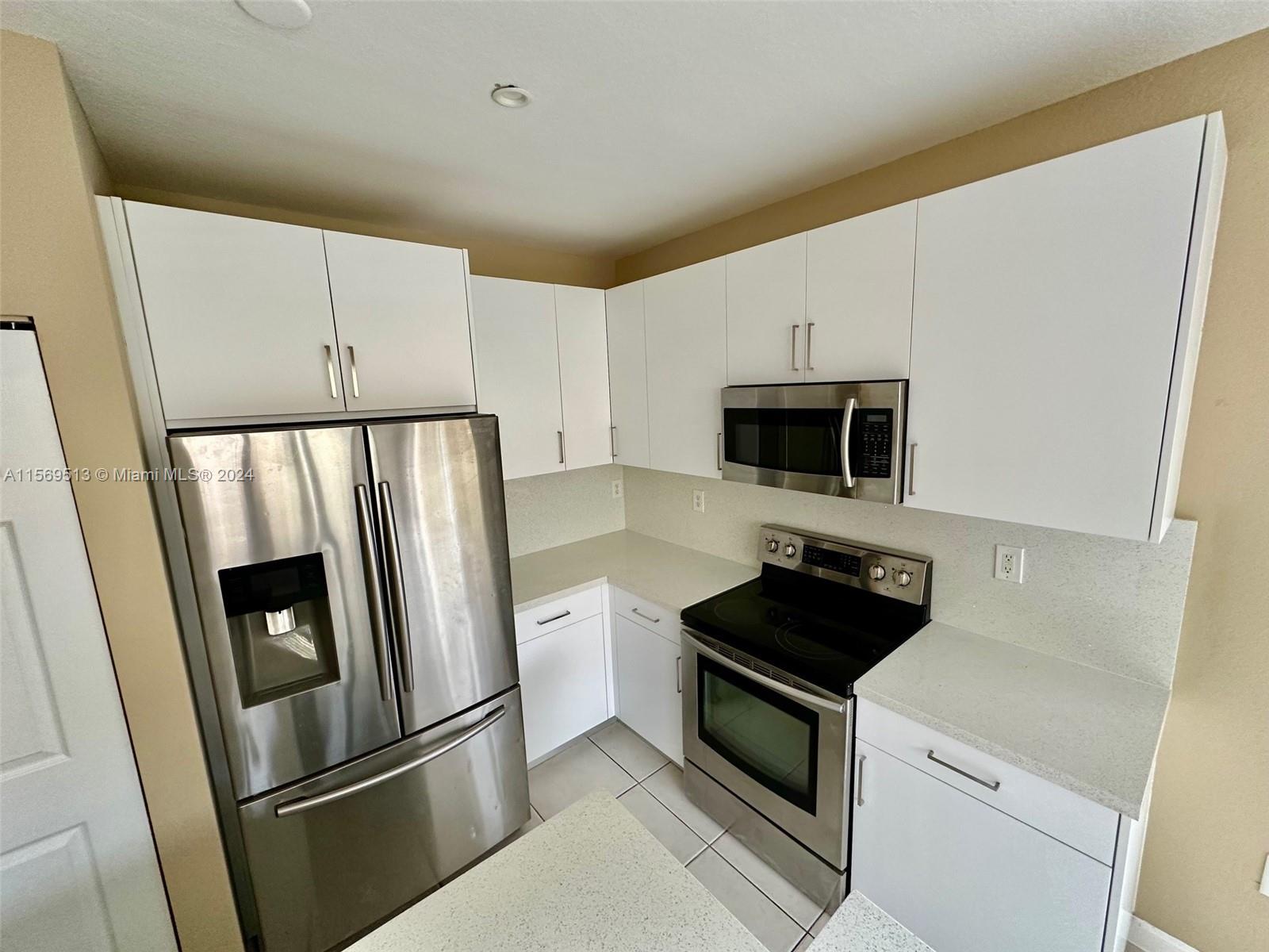 3365 NE 14th Dr 108-16, Homestead, Florida 33033, 3 Bedrooms Bedrooms, ,3 BathroomsBathrooms,Residentiallease,For Rent,3365 NE 14th Dr 108-16,A11569513