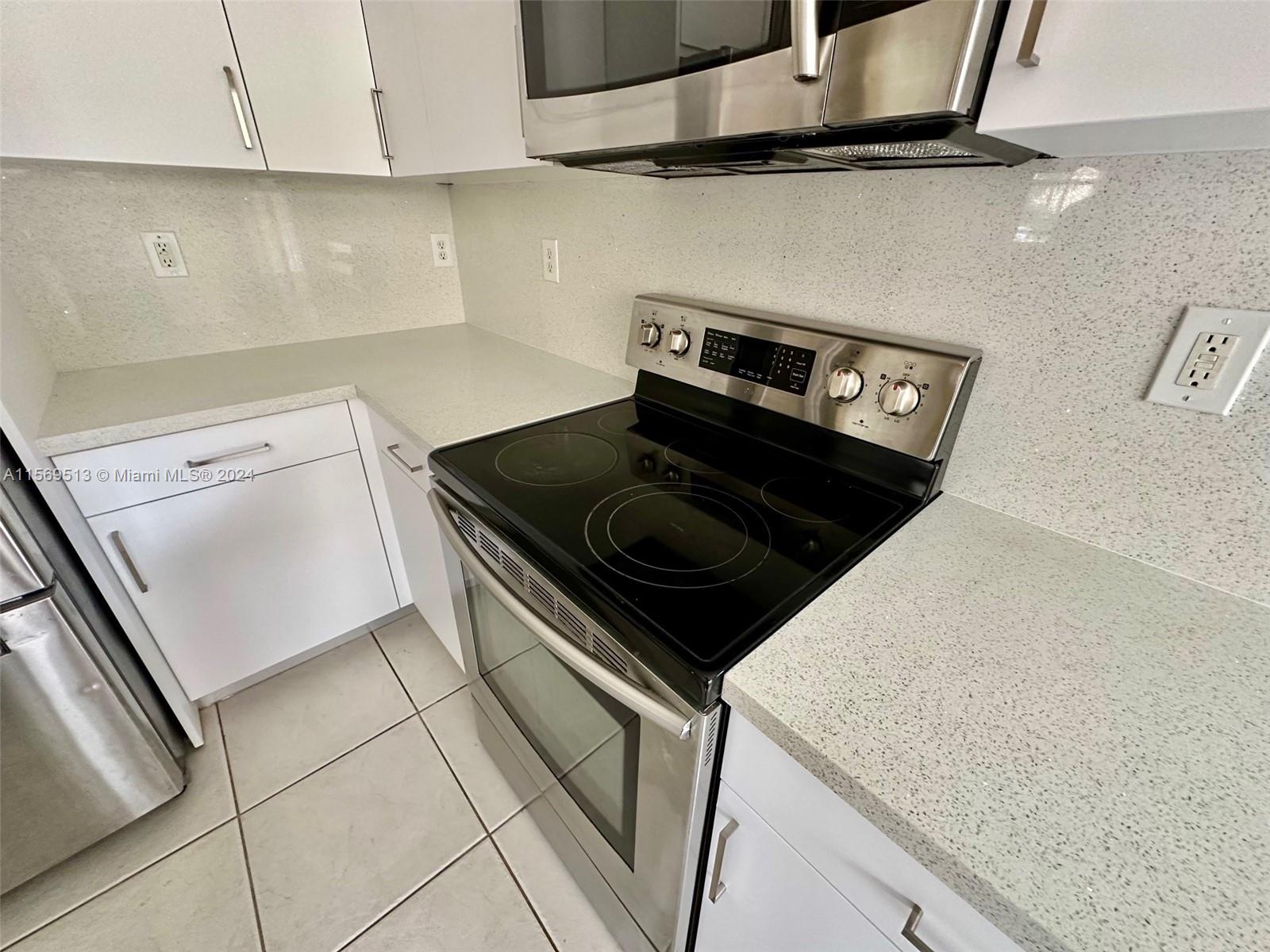 3365 NE 14th Dr 108-16, Homestead, Florida 33033, 3 Bedrooms Bedrooms, ,3 BathroomsBathrooms,Residentiallease,For Rent,3365 NE 14th Dr 108-16,A11569513