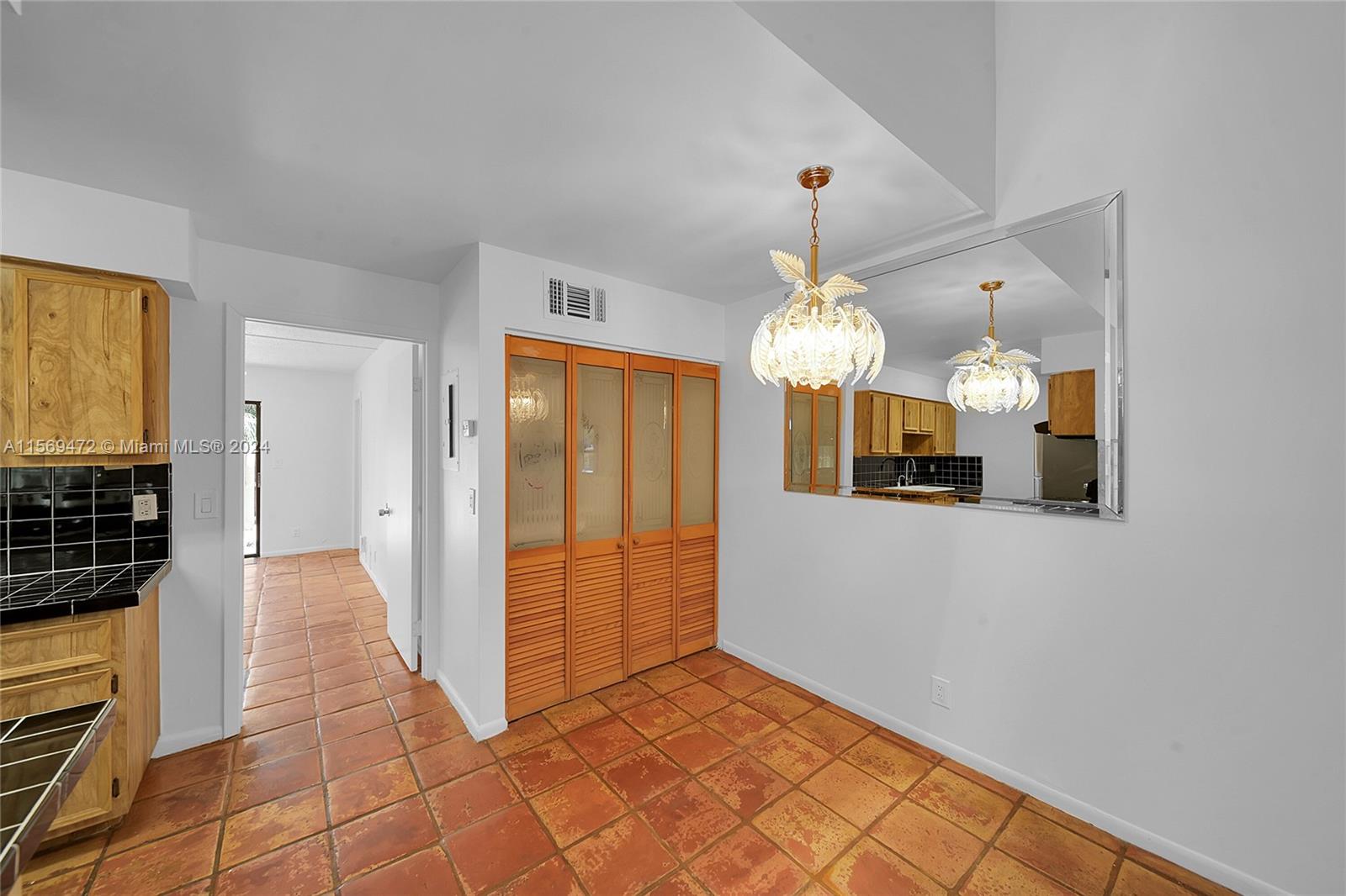 4860 SW 64th Way 4860, Davie, Florida 33314, 2 Bedrooms Bedrooms, ,2 BathroomsBathrooms,Residential,For Sale,4860 SW 64th Way 4860,A11569472