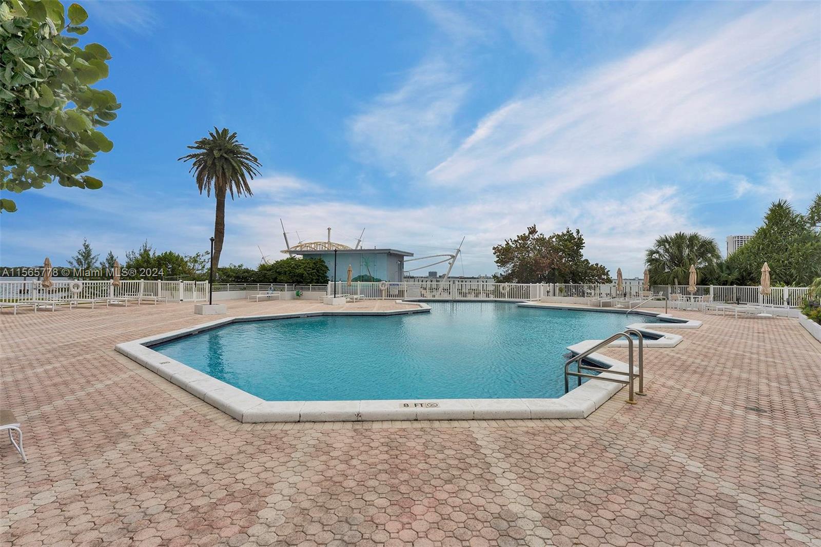 11111 E Biscayne Blvd 14G, Miami, Florida 33181, 2 Bedrooms Bedrooms, ,2 BathroomsBathrooms,Residential,For Sale,11111 E Biscayne Blvd 14G,A11565778