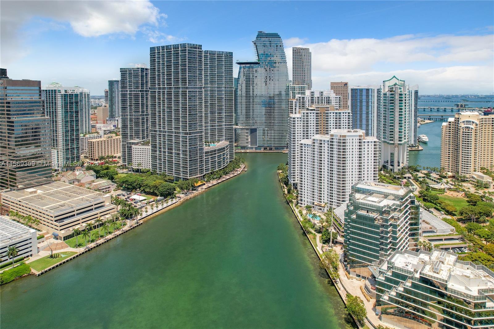 999  Brickell Bay Dr #1010 For Sale A11569399, FL