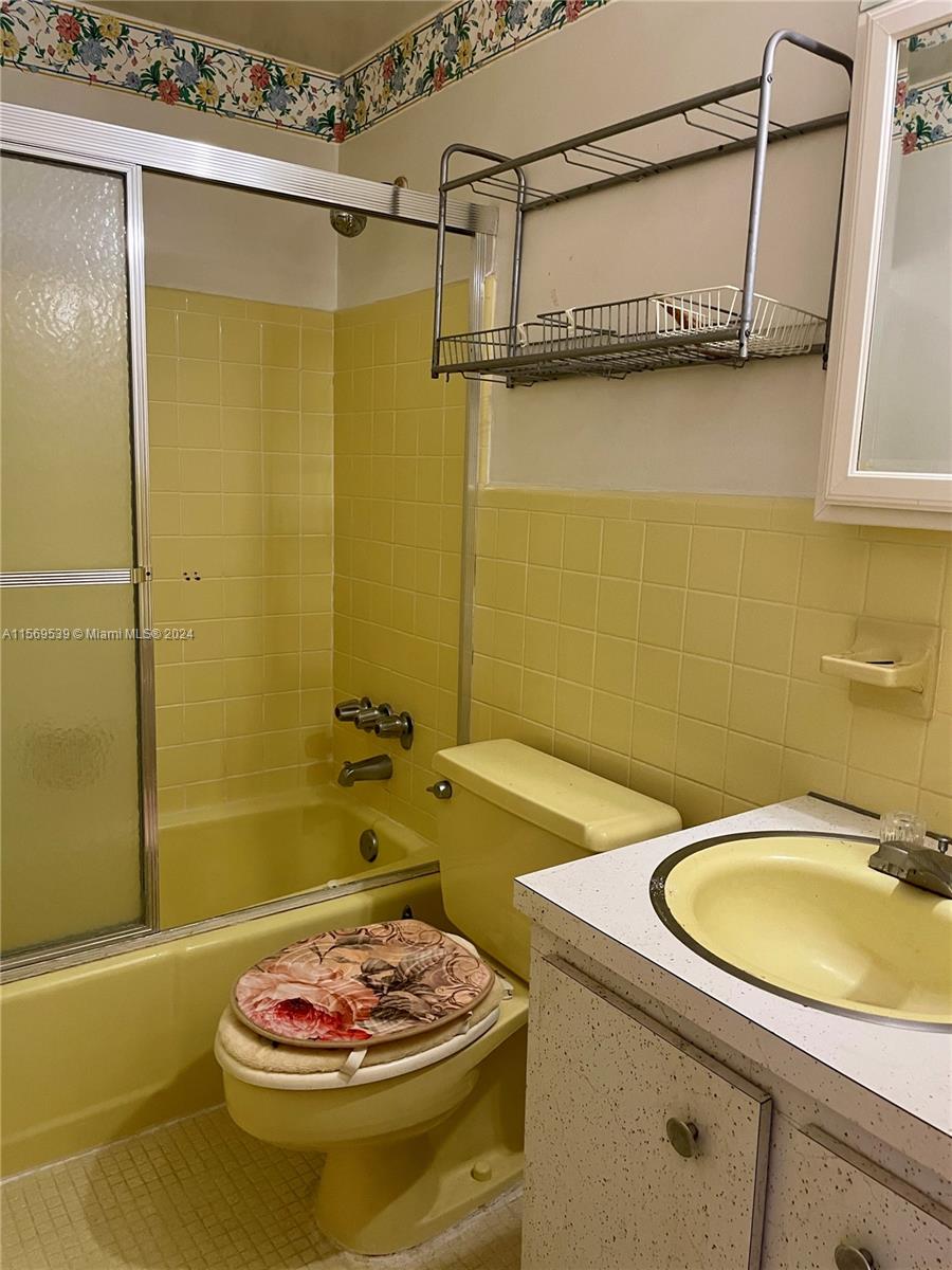 50 NW 204 ST 11, Miami Gardens, Florida 33169, 1 Bedroom Bedrooms, ,1 BathroomBathrooms,Residential,For Sale,50 NW 204 ST 11,A11569539