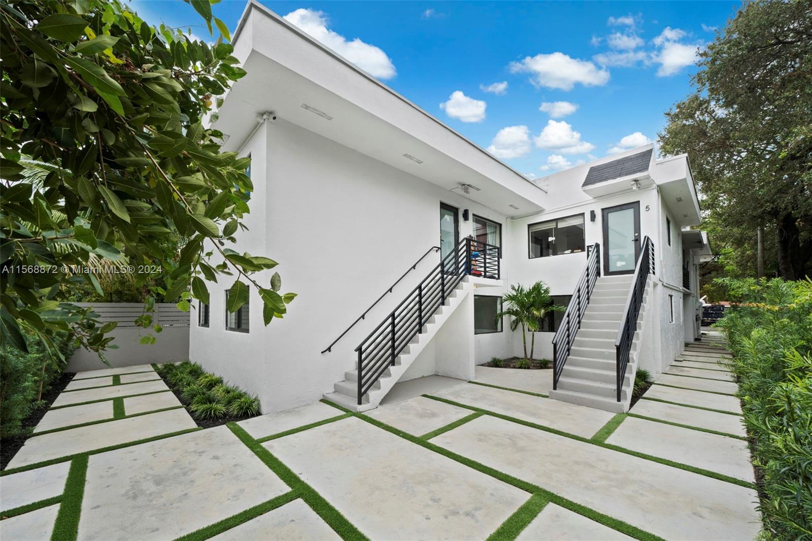 37 NW 59th St 3, Miami, Florida 33127, 2 Bedrooms Bedrooms, ,1 BathroomBathrooms,Residentiallease,For Rent,37 NW 59th St 3,A11568872
