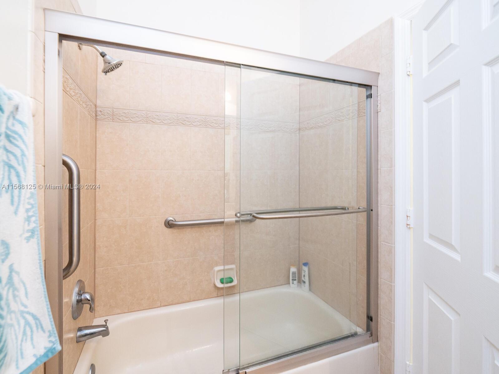 19441 Stonebrook St, Weston, Florida 33332, 4 Bedrooms Bedrooms, ,3 BathroomsBathrooms,Residential,For Sale,19441 Stonebrook St,A11568125