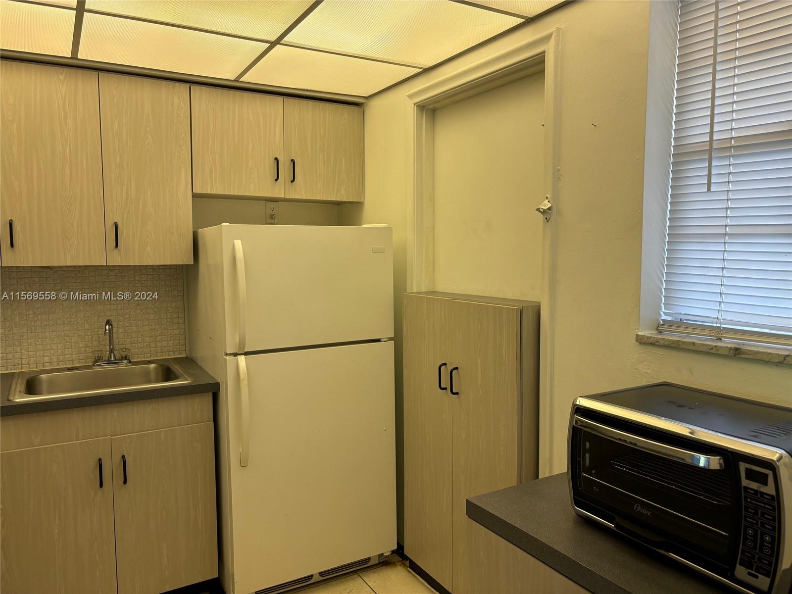 20200 NE 27th Ct 28, Aventura, Florida 33180, 1 Bedroom Bedrooms, ,1 BathroomBathrooms,Residentiallease,For Rent,20200 NE 27th Ct 28,A11569558