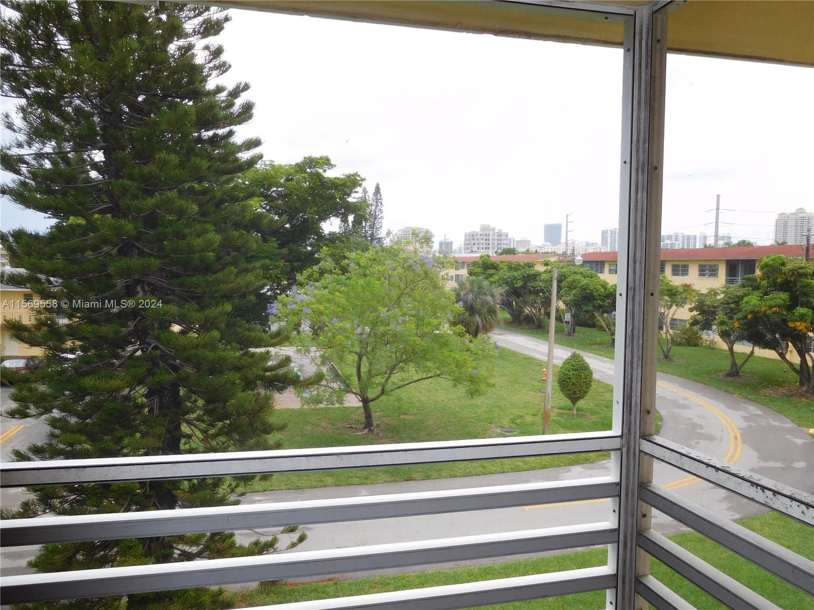 20200 NE 27th Ct 28, Aventura, Florida 33180, 1 Bedroom Bedrooms, ,1 BathroomBathrooms,Residentiallease,For Rent,20200 NE 27th Ct 28,A11569558