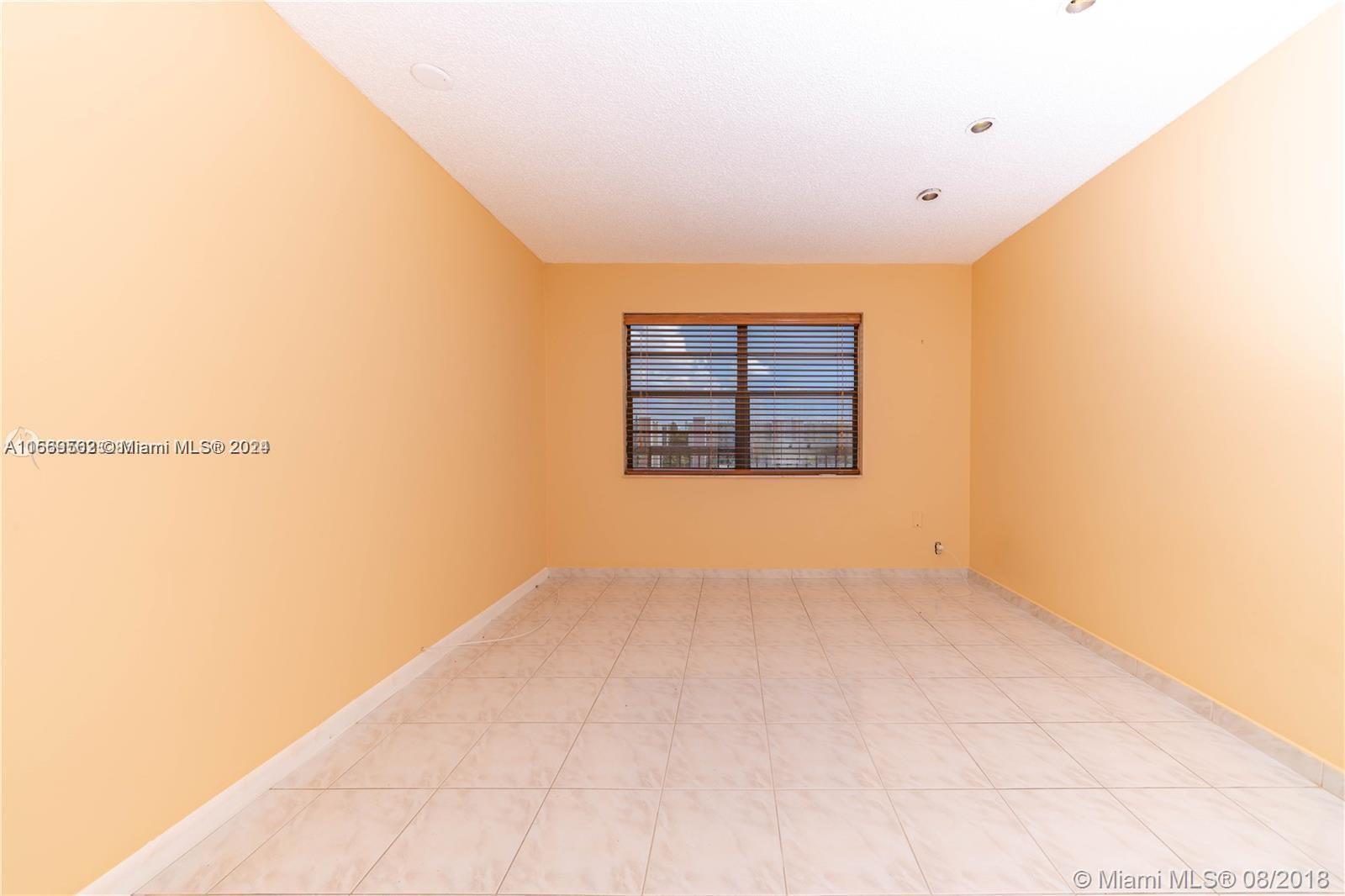1301 NE 7th St 516, Hallandale Beach, Florida 33009, 2 Bedrooms Bedrooms, ,2 BathroomsBathrooms,Residentiallease,For Rent,1301 NE 7th St 516,A11569562