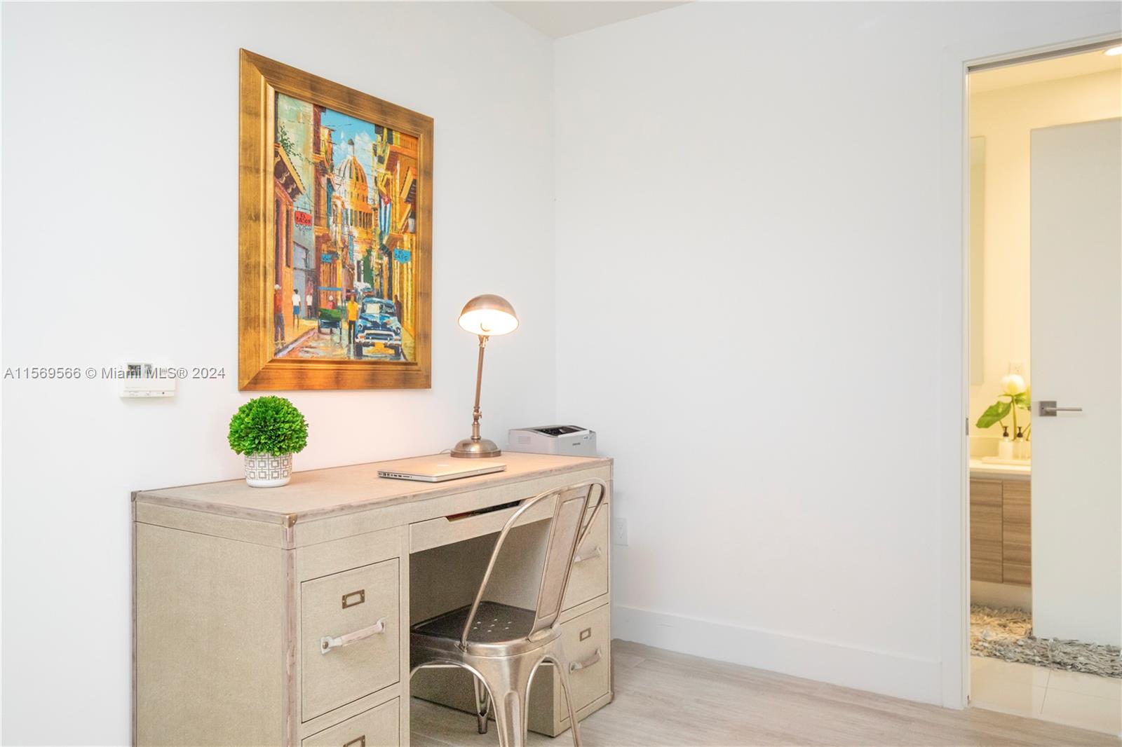 121 NE 34th St L206, Miami, Florida 33137, 1 Bedroom Bedrooms, ,1 BathroomBathrooms,Residentiallease,For Rent,121 NE 34th St L206,A11569566