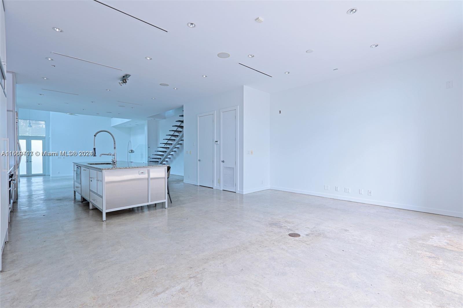 2863 SW 38th Ave 2863, Miami, Florida 33134, 3 Bedrooms Bedrooms, ,2 BathroomsBathrooms,Residentiallease,For Rent,2863 SW 38th Ave 2863,A11569417