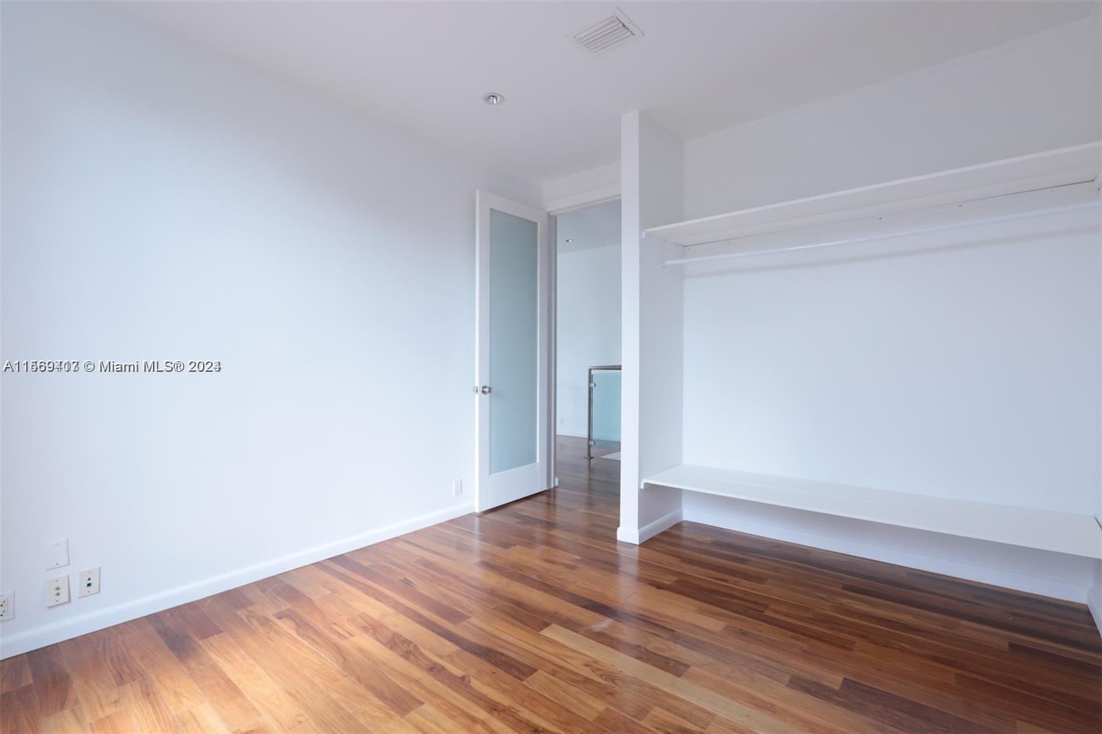 2863 SW 38th Ave 2863, Miami, Florida 33134, 3 Bedrooms Bedrooms, ,2 BathroomsBathrooms,Residentiallease,For Rent,2863 SW 38th Ave 2863,A11569417
