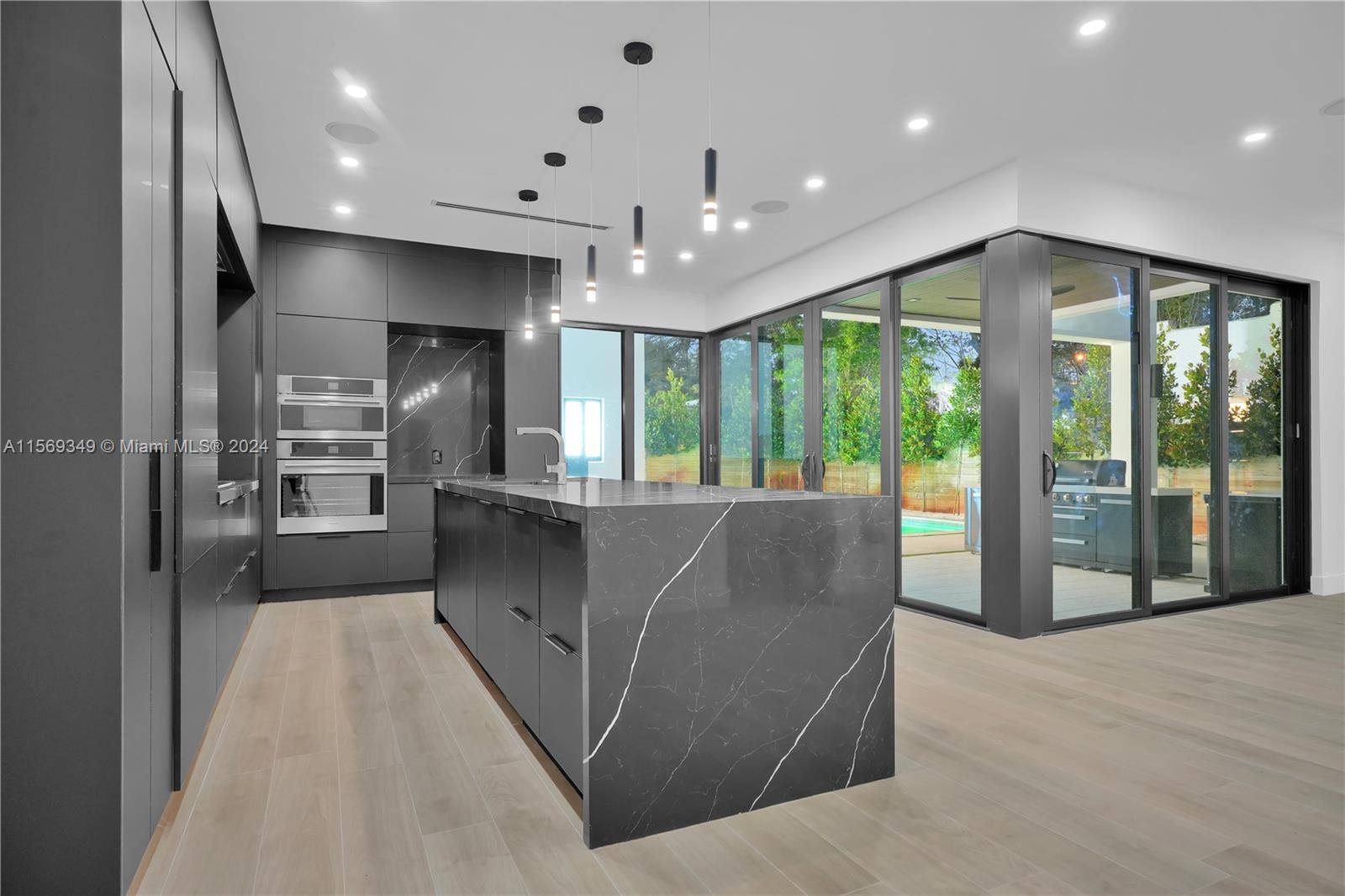 550 NW 42nd St, Miami, Florida 33127, 6 Bedrooms Bedrooms, ,5 BathroomsBathrooms,Residential,For Sale,550 NW 42nd St,A11569349
