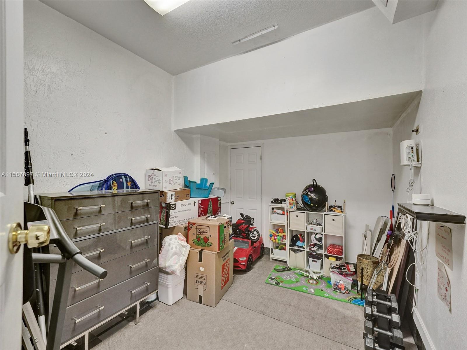 14970 SW 9th Ter 0, Miami, Florida 33194, 3 Bedrooms Bedrooms, ,3 BathroomsBathrooms,Residentiallease,For Rent,14970 SW 9th Ter 0,A11567897