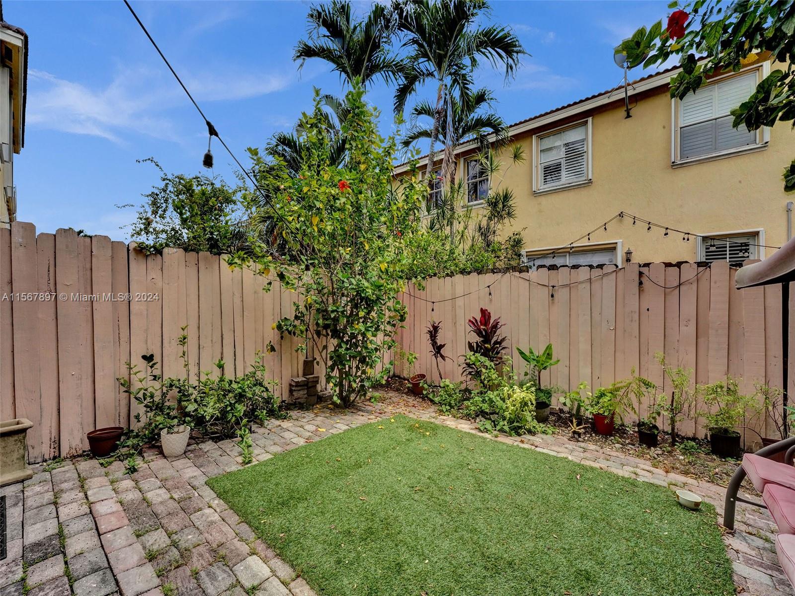 14970 SW 9th Ter 0, Miami, Florida 33194, 3 Bedrooms Bedrooms, ,3 BathroomsBathrooms,Residentiallease,For Rent,14970 SW 9th Ter 0,A11567897