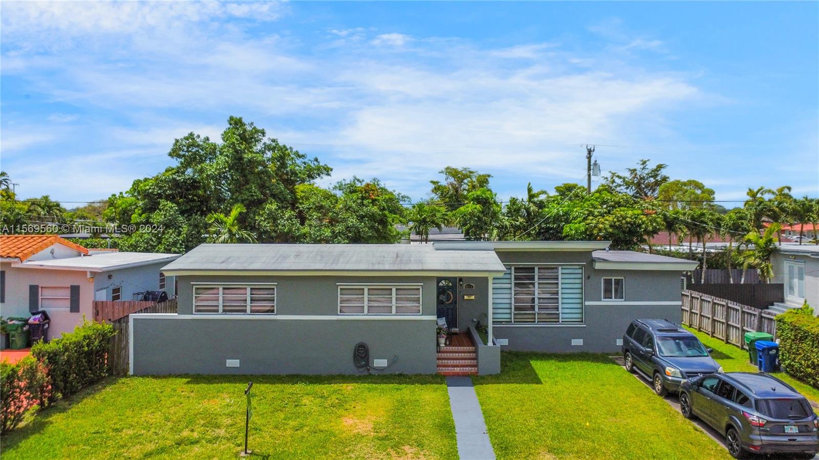 8650 SW 33rd Ter  For Sale A11569560, FL