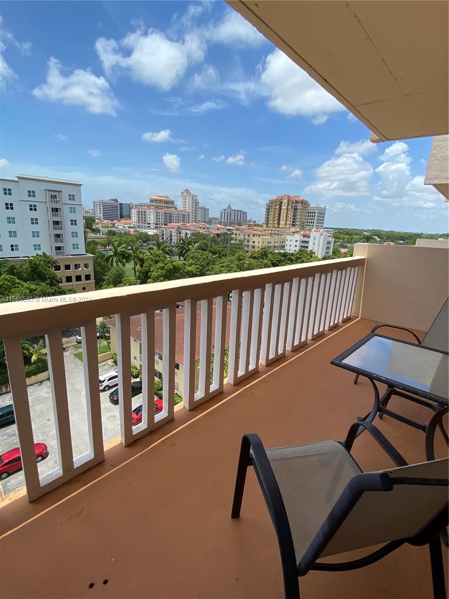 22 Salamanca Ave 803, Coral Gables, Florida 33134, 2 Bedrooms Bedrooms, ,2 BathroomsBathrooms,Residentiallease,For Rent,22 Salamanca Ave 803,A11569582