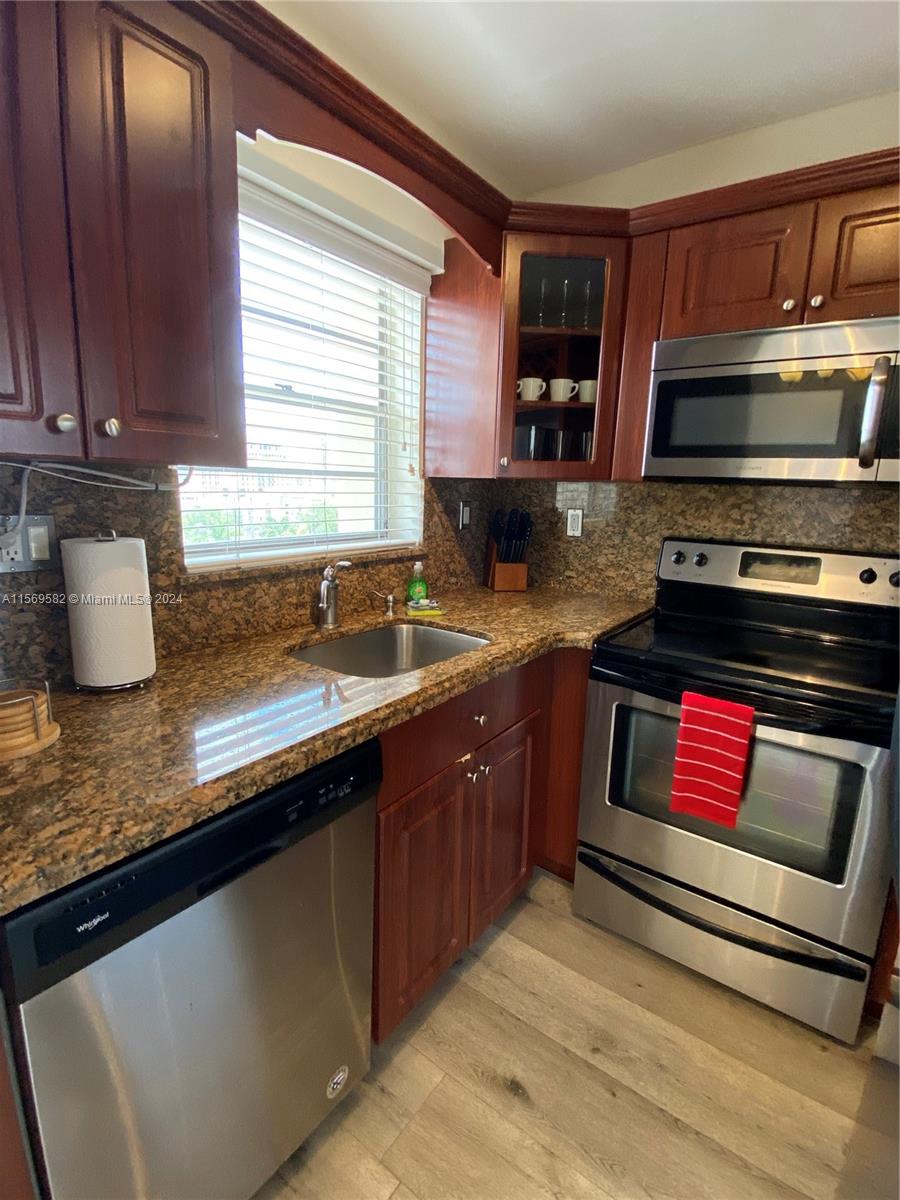 22 Salamanca Ave 803, Coral Gables, Florida 33134, 2 Bedrooms Bedrooms, ,2 BathroomsBathrooms,Residentiallease,For Rent,22 Salamanca Ave 803,A11569582