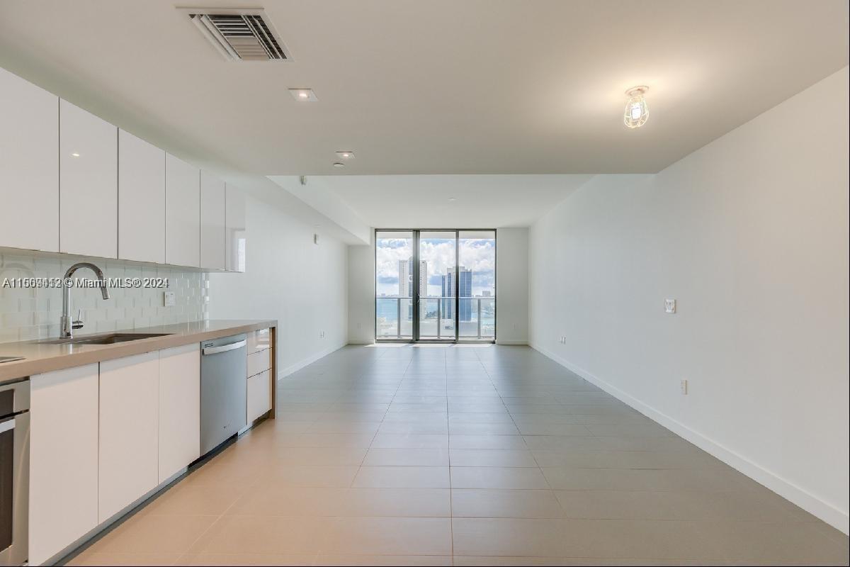 1600 NE 1st Ave 1904, Miami, Florida 33132, ,1 BathroomBathrooms,Residentiallease,For Rent,1600 NE 1st Ave 1904,A11569412