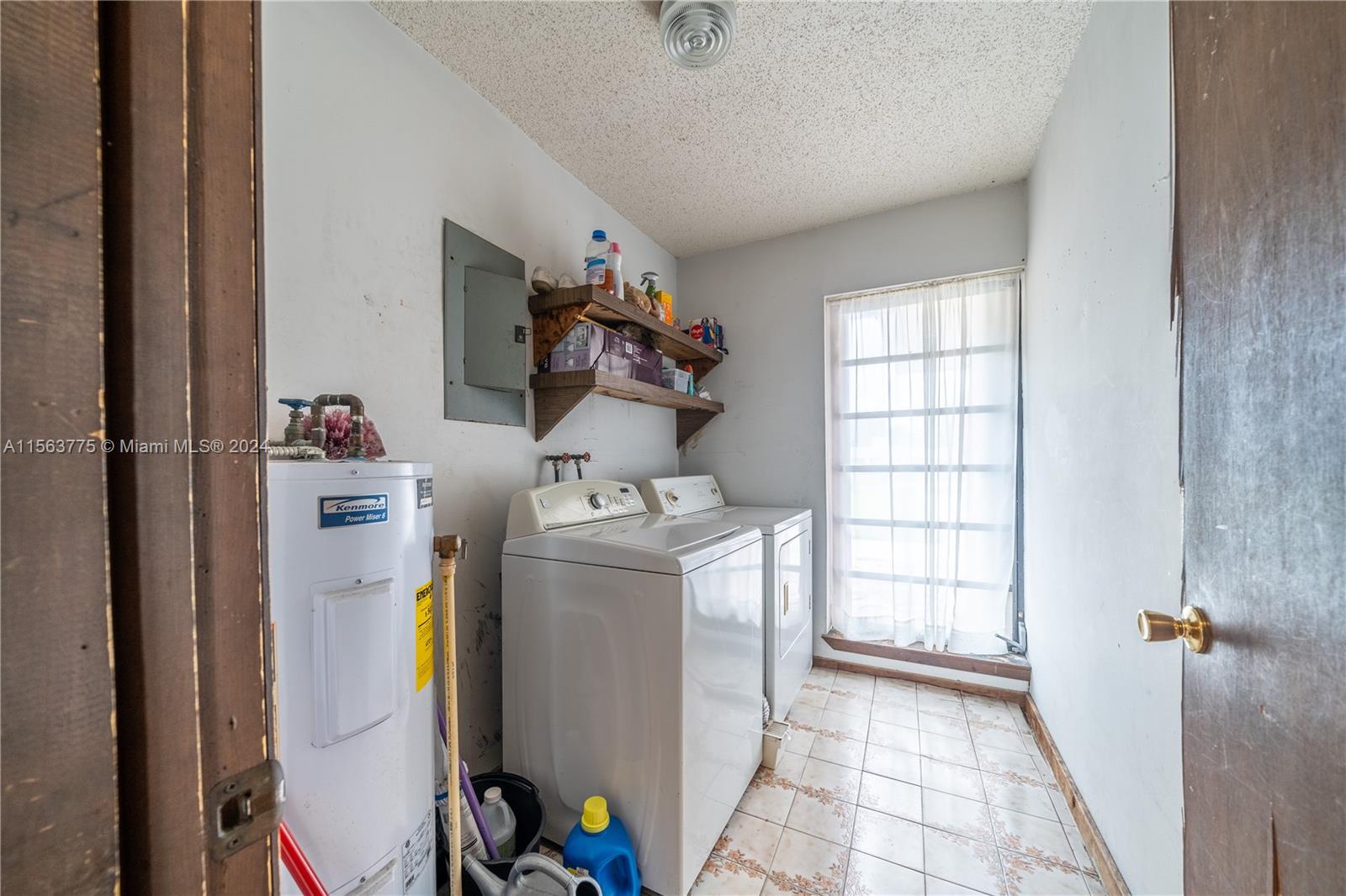 18101 NW 19th Ave, Miami Gardens, Florida 33056, 3 Bedrooms Bedrooms, ,3 BathroomsBathrooms,Residential,For Sale,18101 NW 19th Ave,A11563775