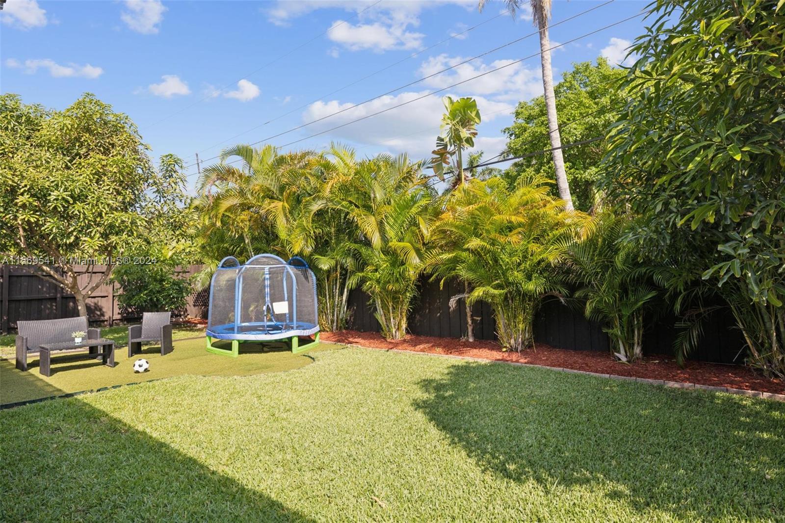 1017 NE 3rd St, Hallandale Beach, Florida 33009, 4 Bedrooms Bedrooms, ,3 BathroomsBathrooms,Residential,For Sale,1017 NE 3rd St,A11569541