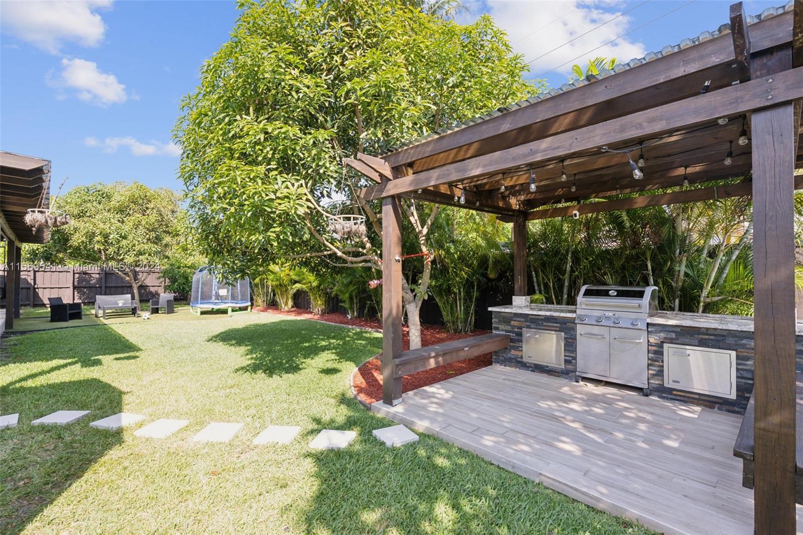 1017 NE 3rd St, Hallandale Beach, Florida 33009, 4 Bedrooms Bedrooms, ,3 BathroomsBathrooms,Residential,For Sale,1017 NE 3rd St,A11569541