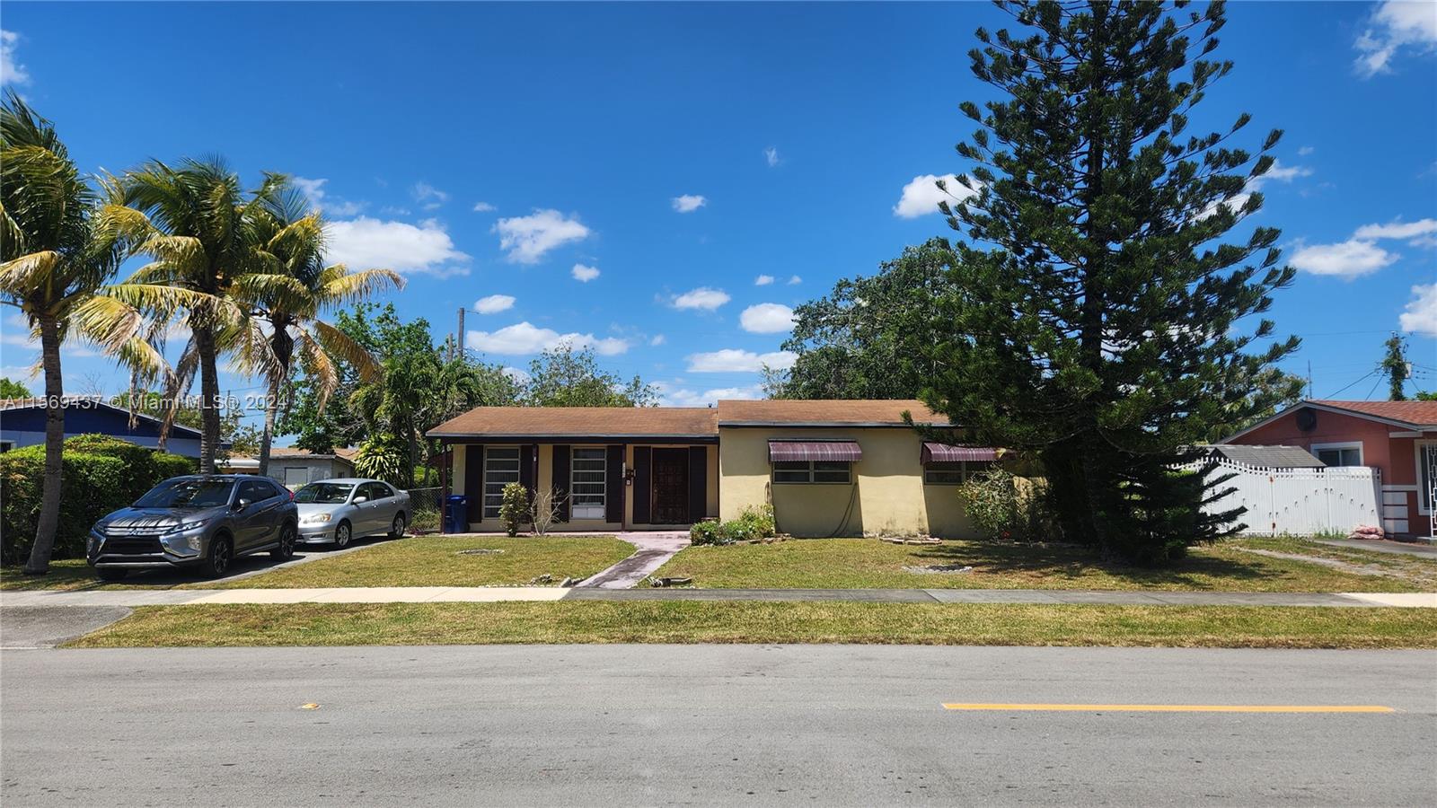 1265 NW 187th St, Miami Gardens, Florida 33169, 3 Bedrooms Bedrooms, ,2 BathroomsBathrooms,Residential,For Sale,1265 NW 187th St,A11569437
