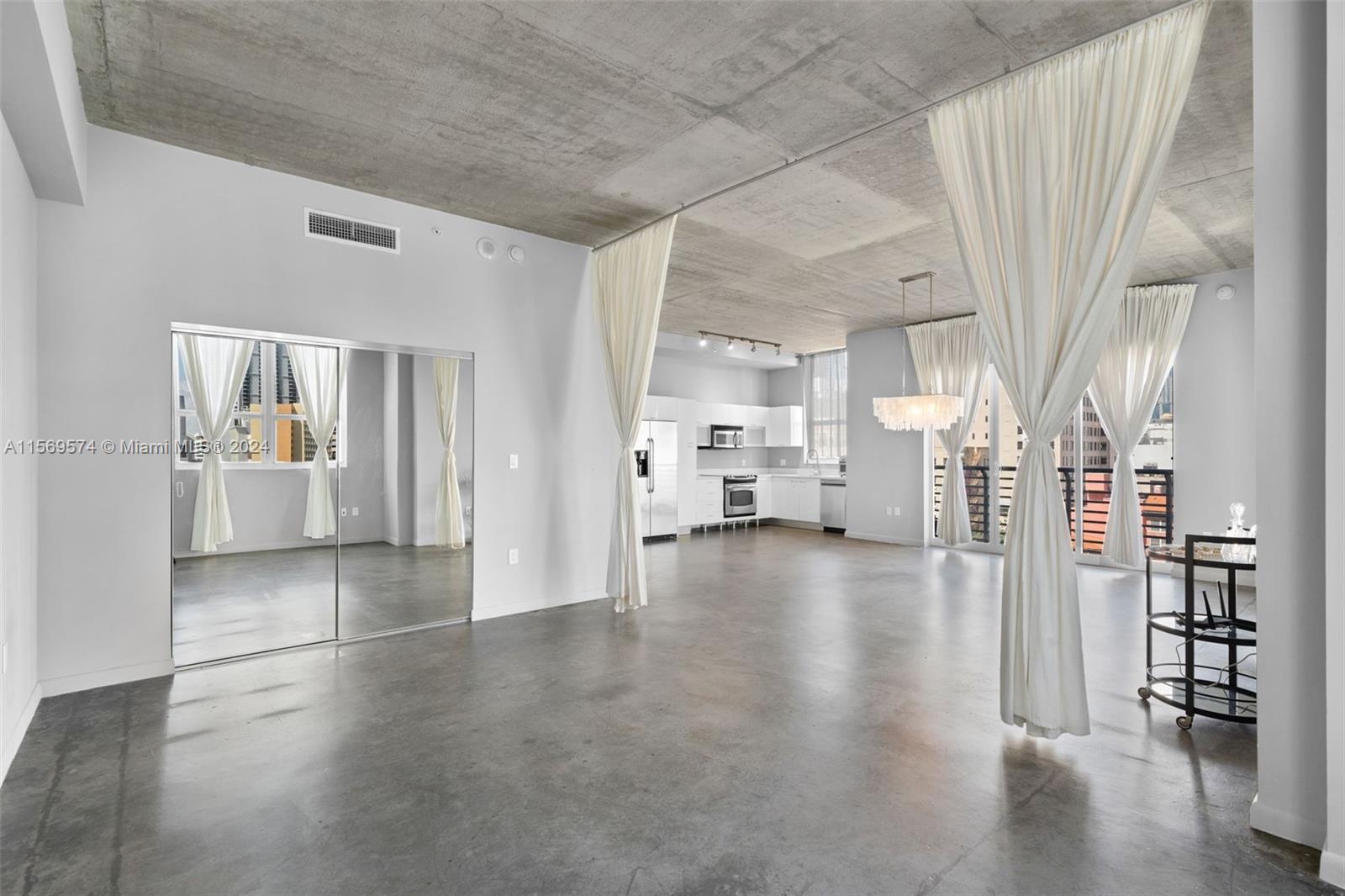 133 NE 2nd Ave 713, Miami, Florida 33132, 2 Bedrooms Bedrooms, ,2 BathroomsBathrooms,Residentiallease,For Rent,133 NE 2nd Ave 713,A11569574