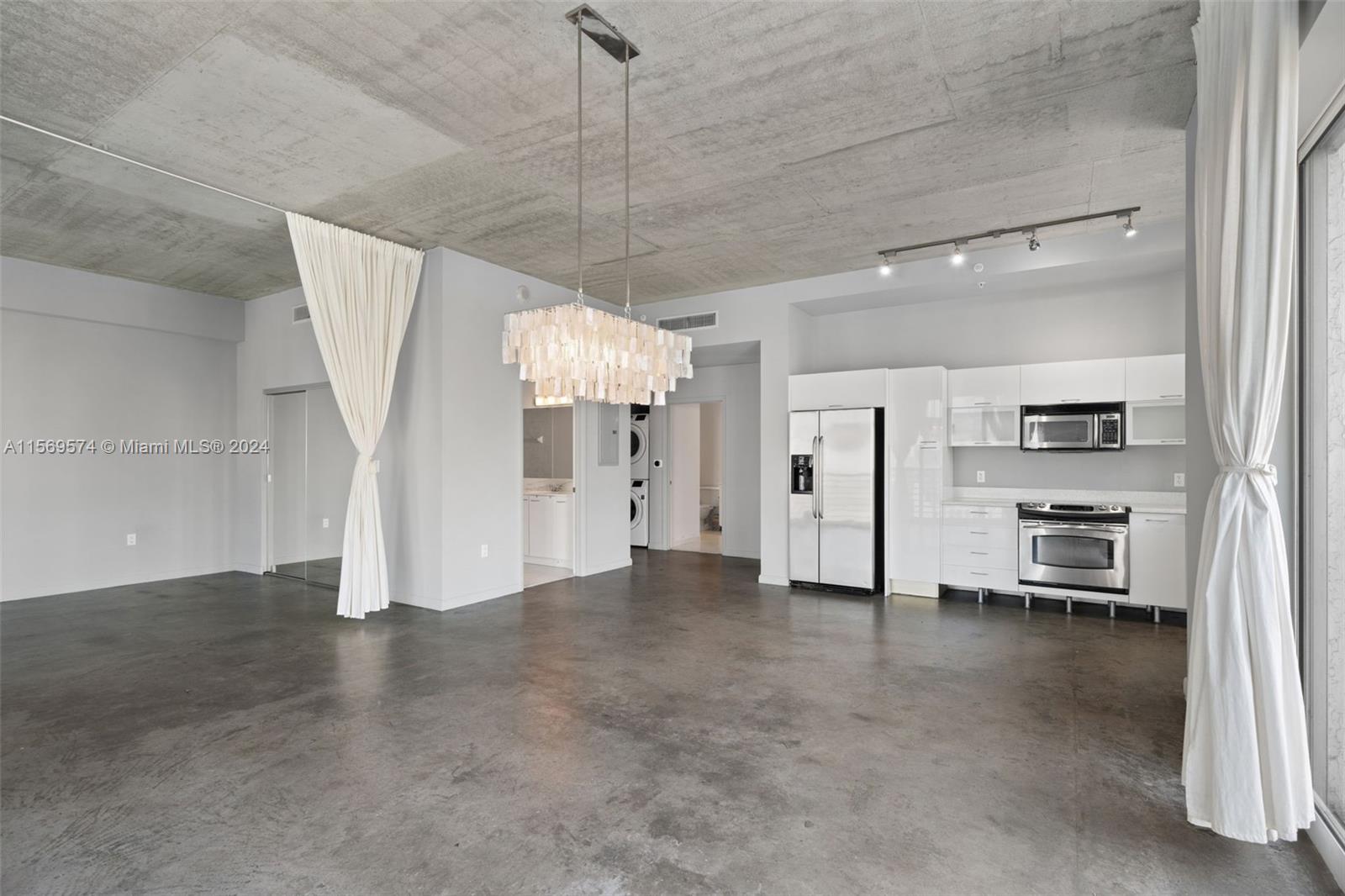 133 NE 2nd Ave 713, Miami, Florida 33132, 2 Bedrooms Bedrooms, ,2 BathroomsBathrooms,Residentiallease,For Rent,133 NE 2nd Ave 713,A11569574