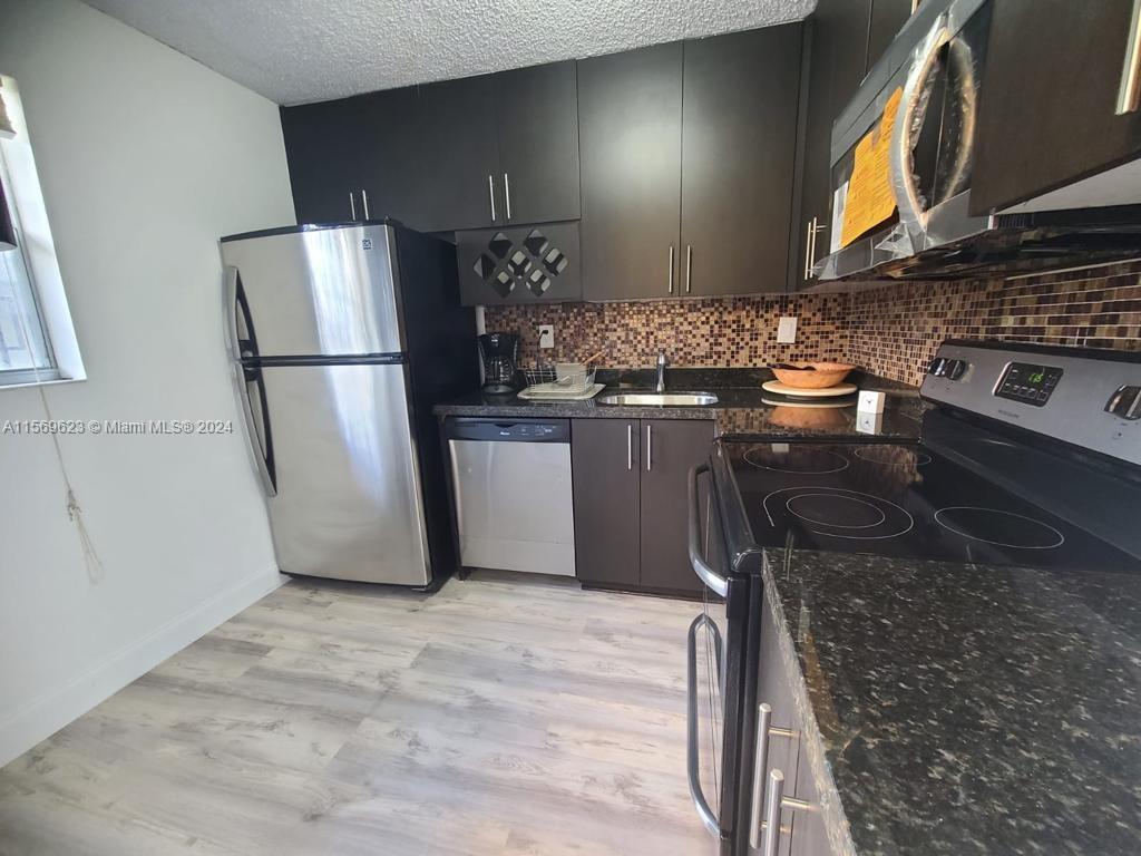 1236 Alton Rd 203, Miami Beach, Florida 33139, 1 Bedroom Bedrooms, ,1 BathroomBathrooms,Residential,For Sale,1236 Alton Rd 203,A11569623
