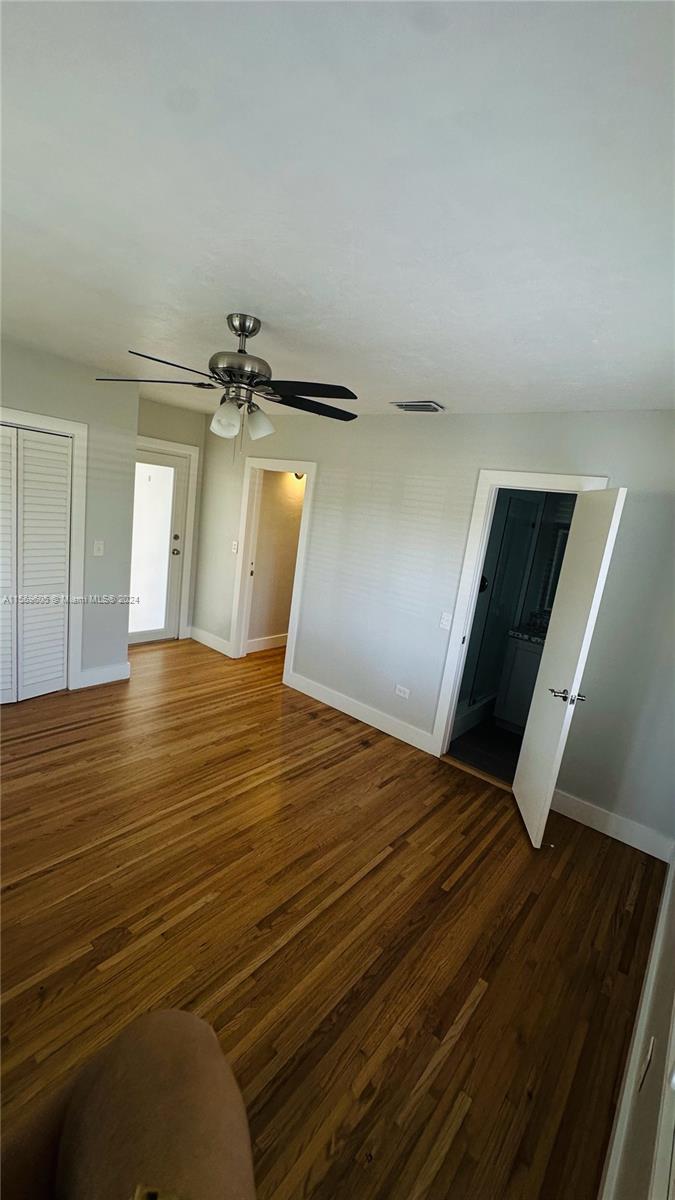 3055 NW 13th St ., Miami, Florida 33125, 5 Bedrooms Bedrooms, ,4 BathroomsBathrooms,Residentiallease,For Rent,3055 NW 13th St .,A11569605
