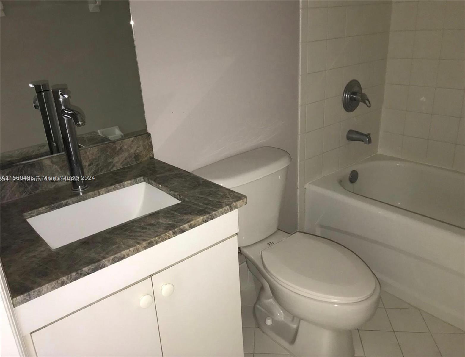 2701 SE 12th Pl 102, Homestead, Florida 33035, 2 Bedrooms Bedrooms, ,2 BathroomsBathrooms,Residentiallease,For Rent,2701 SE 12th Pl 102,A11560468