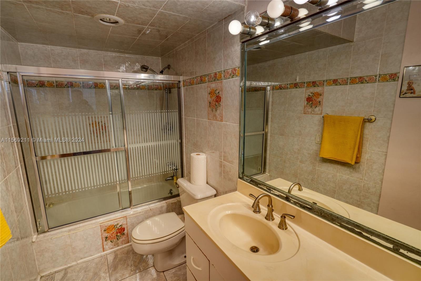 1825 S Ocean Dr 704, Hallandale Beach, Florida 33009, 1 Bedroom Bedrooms, ,1 BathroomBathrooms,Residentiallease,For Rent,1825 S Ocean Dr 704,A11569211