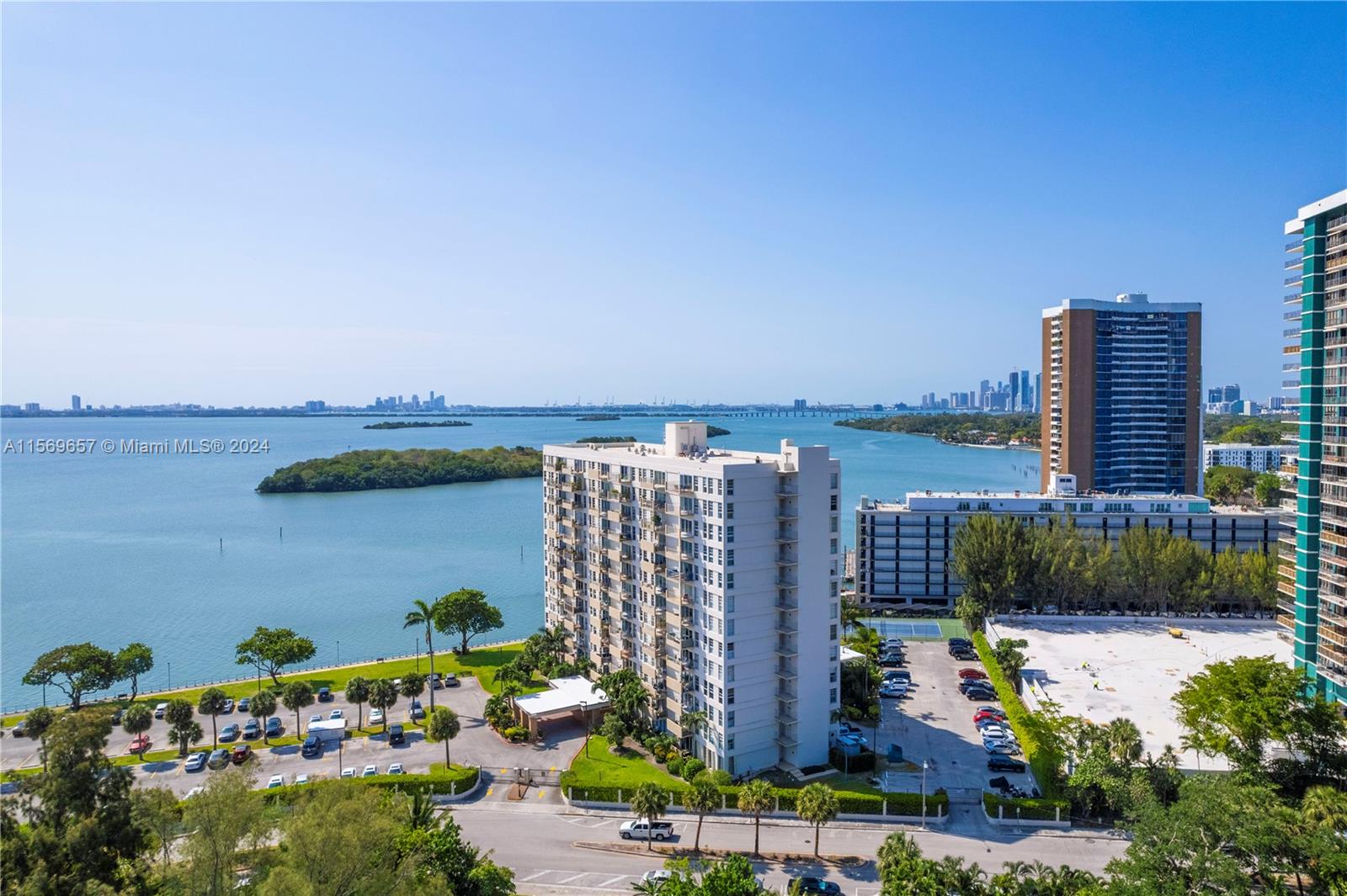 880 NE 69th St 2P, Miami, Florida 33138, 1 Bedroom Bedrooms, ,1 BathroomBathrooms,Residential,For Sale,880 NE 69th St 2P,A11569657