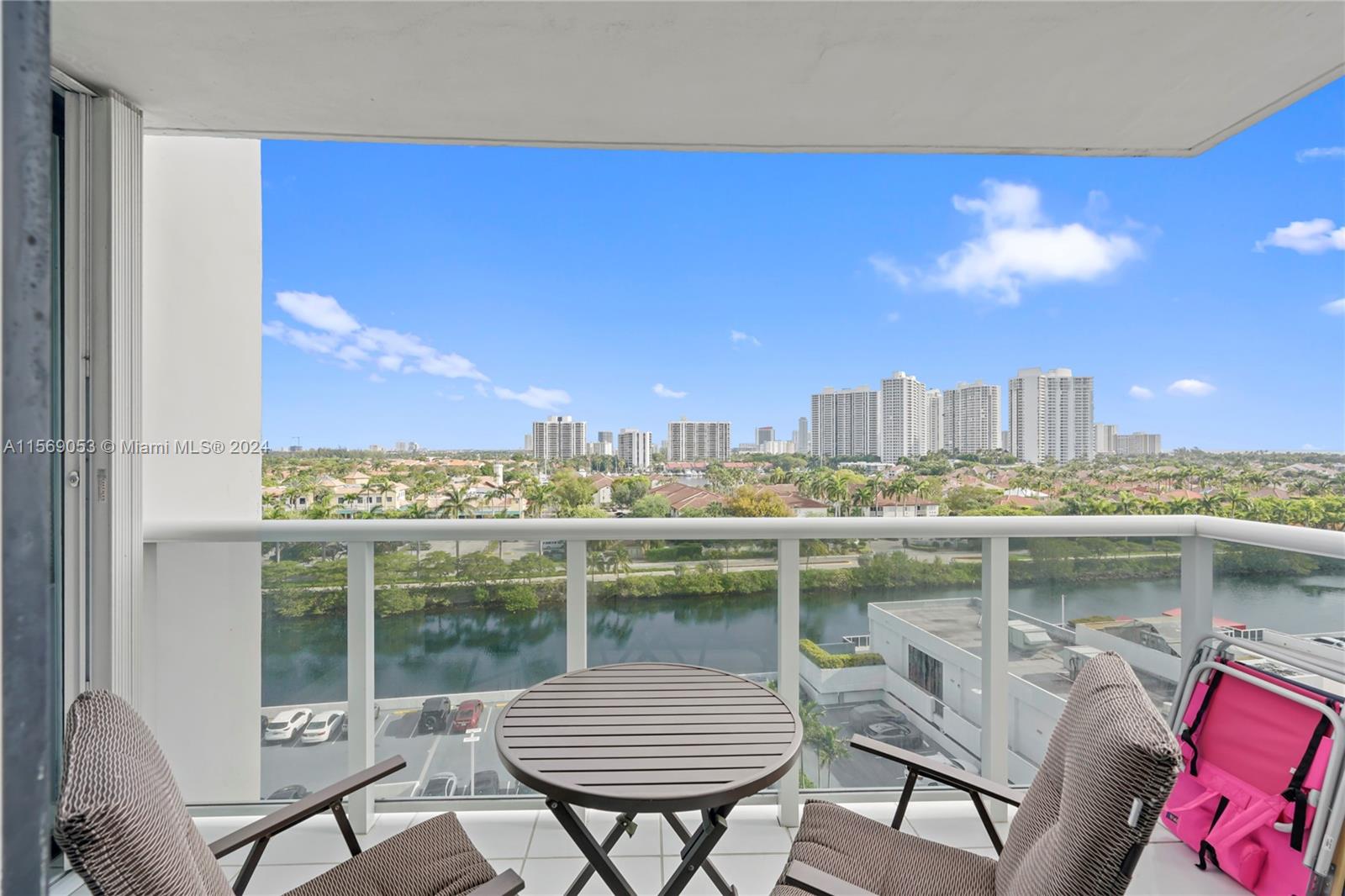 3625 N Country Club Dr 902, Aventura, Florida 33180, 2 Bedrooms Bedrooms, ,2 BathroomsBathrooms,Residential,For Sale,3625 N Country Club Dr 902,A11569053