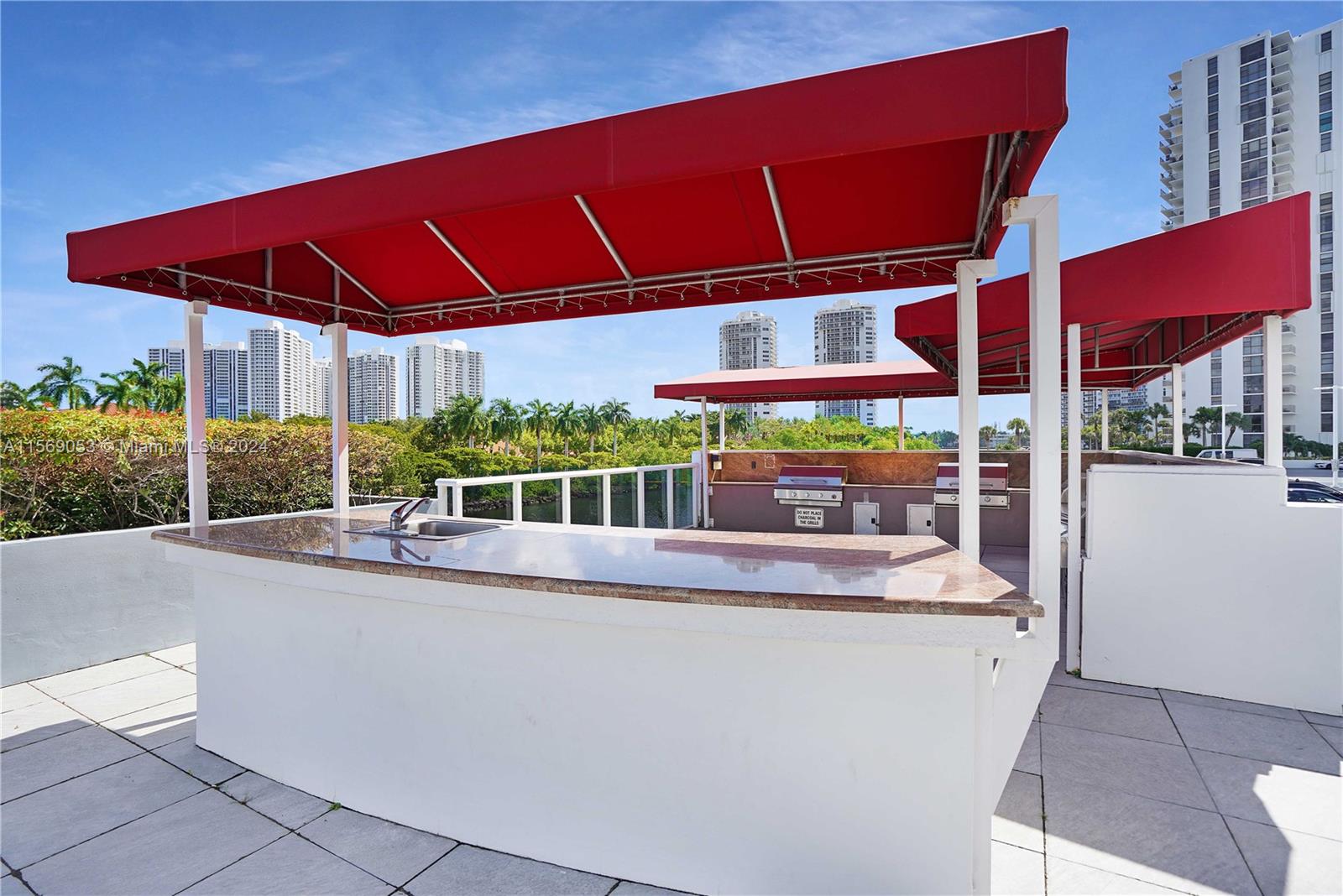 3625 N Country Club Dr 902, Aventura, Florida 33180, 2 Bedrooms Bedrooms, ,2 BathroomsBathrooms,Residential,For Sale,3625 N Country Club Dr 902,A11569053