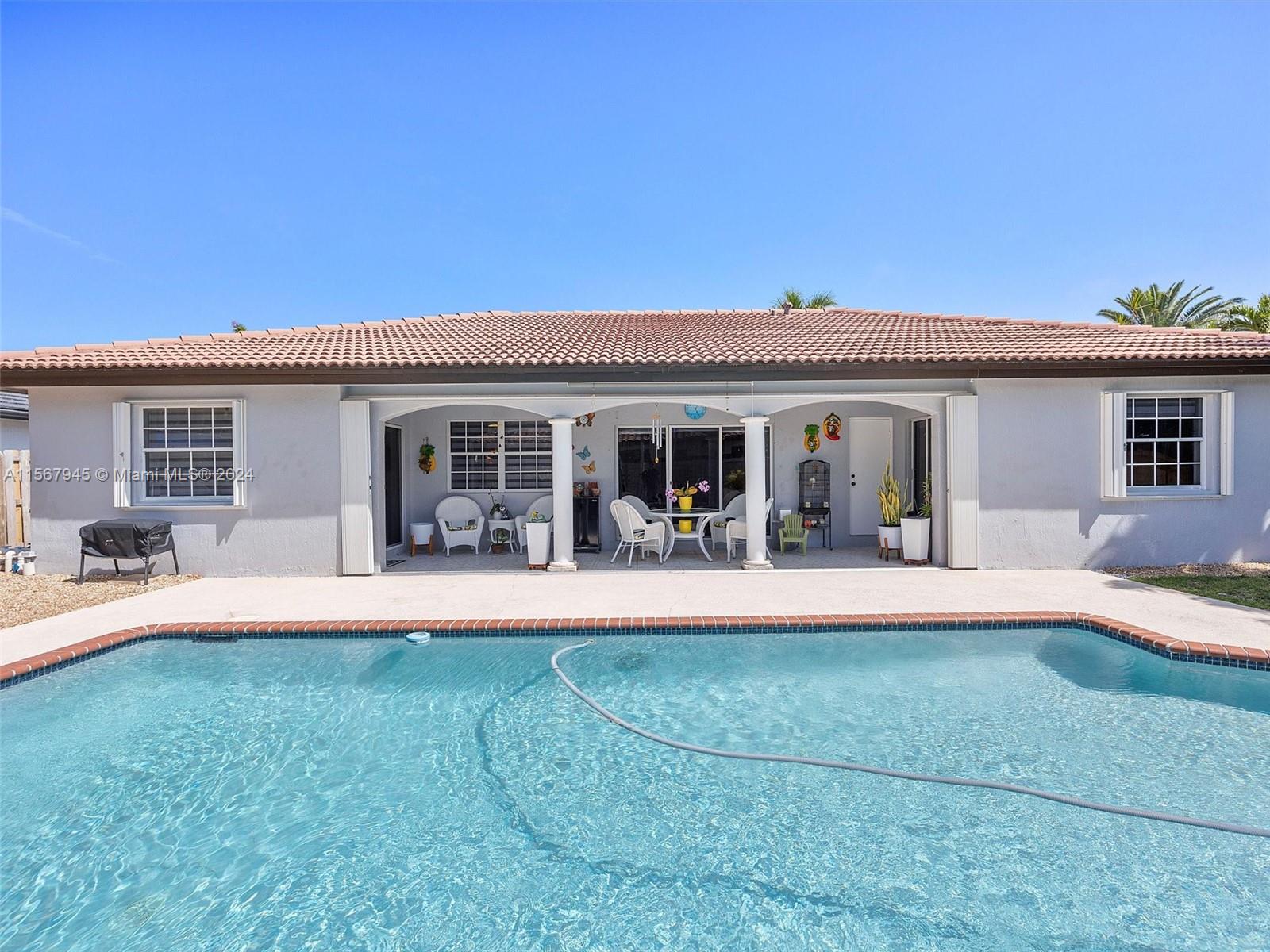 15362 SW 172nd Ter, Miami, Florida 33187, 3 Bedrooms Bedrooms, ,2 BathroomsBathrooms,Residential,For Sale,15362 SW 172nd Ter,A11567945