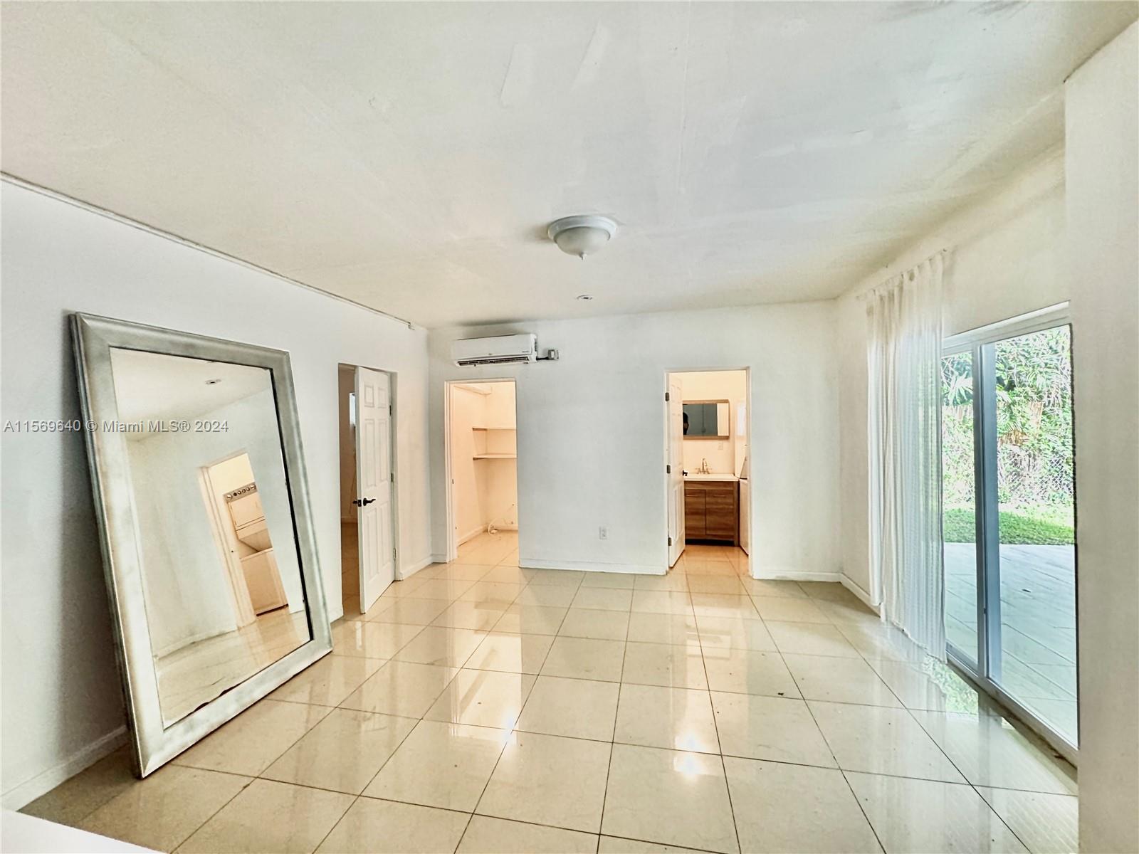 56 NW 60th St Back, Miami, Florida 33127, 2 Bedrooms Bedrooms, ,1 BathroomBathrooms,Residentiallease,For Rent,56 NW 60th St Back,A11569640