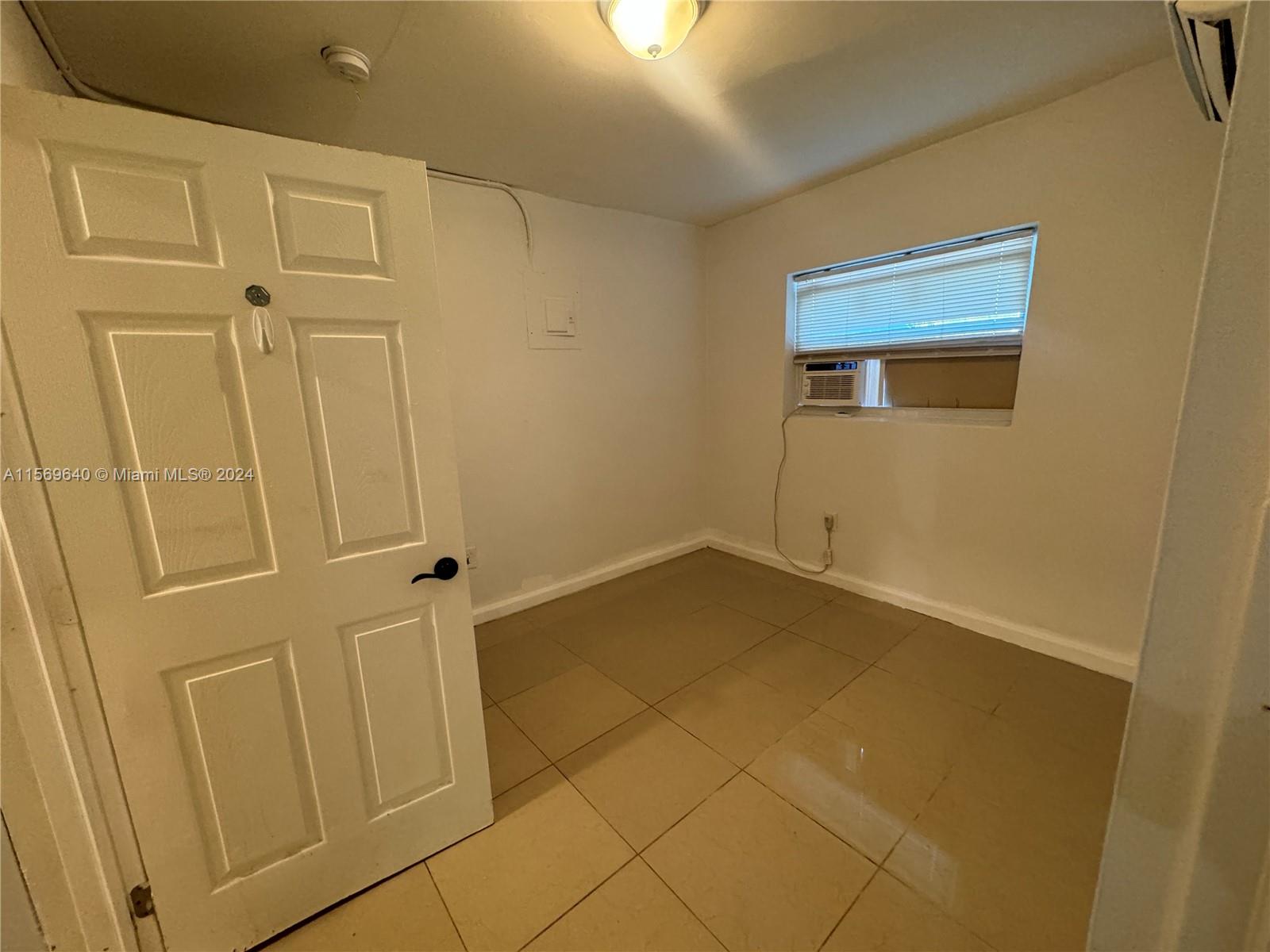 56 NW 60th St Back, Miami, Florida 33127, 2 Bedrooms Bedrooms, ,1 BathroomBathrooms,Residentiallease,For Rent,56 NW 60th St Back,A11569640