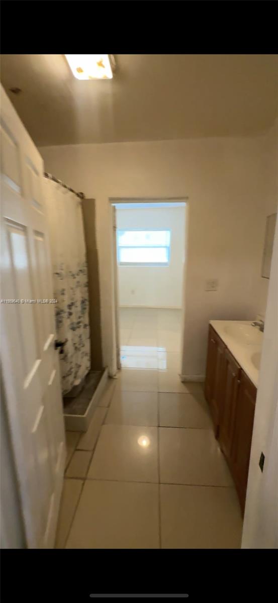 56 NW 60th St Back, Miami, Florida 33127, 2 Bedrooms Bedrooms, ,1 BathroomBathrooms,Residentiallease,For Rent,56 NW 60th St Back,A11569640