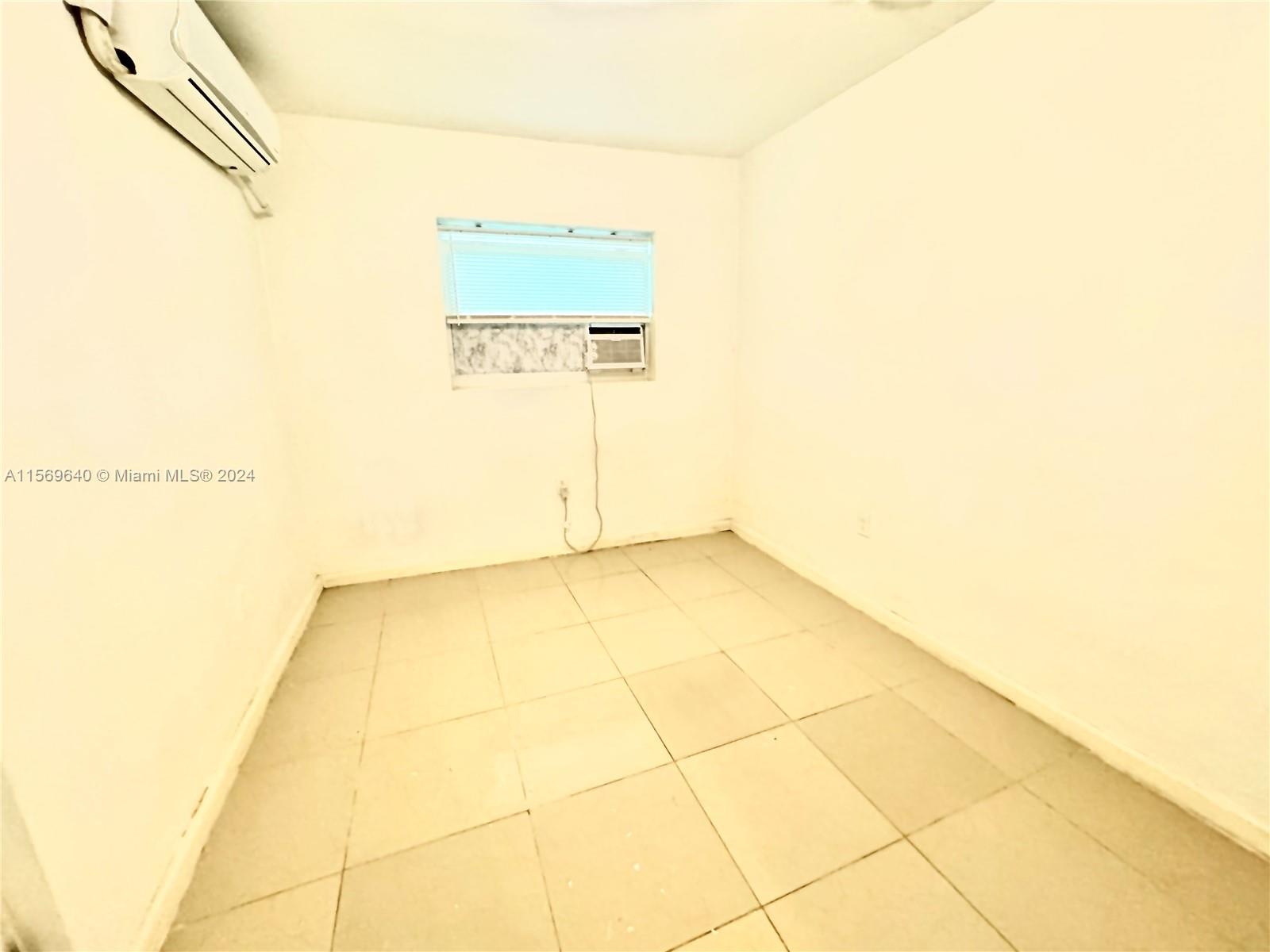 56 NW 60th St Back, Miami, Florida 33127, 2 Bedrooms Bedrooms, ,1 BathroomBathrooms,Residentiallease,For Rent,56 NW 60th St Back,A11569640