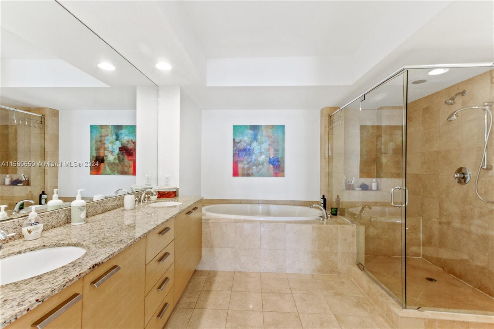 1800 S OCEAN DR 1404, Hallandale Beach, Florida 33009, 3 Bedrooms Bedrooms, ,3 BathroomsBathrooms,Residentiallease,For Rent,1800 S OCEAN DR 1404,A11569659