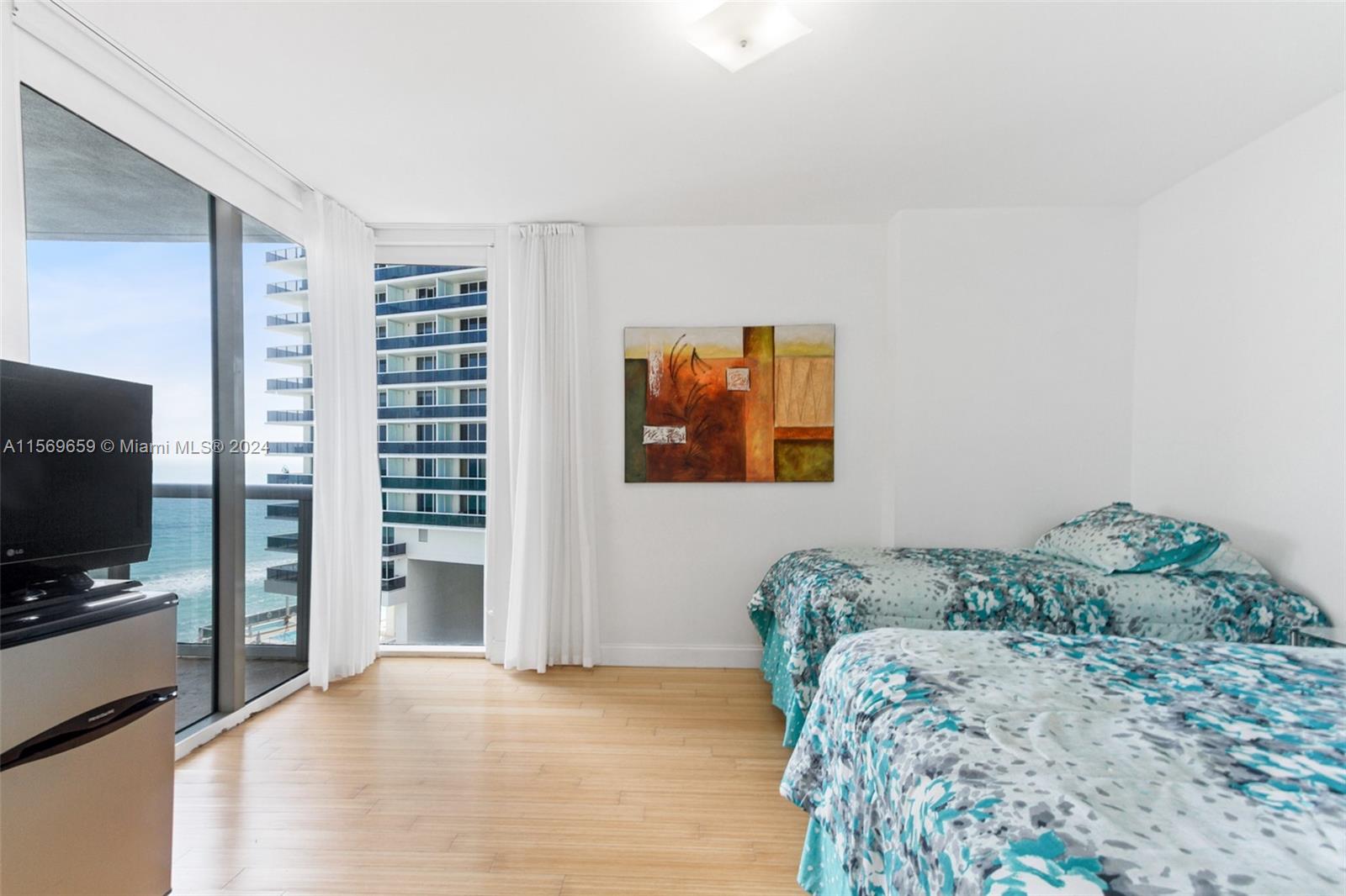 1800 S OCEAN DR 1404, Hallandale Beach, Florida 33009, 3 Bedrooms Bedrooms, ,3 BathroomsBathrooms,Residentiallease,For Rent,1800 S OCEAN DR 1404,A11569659
