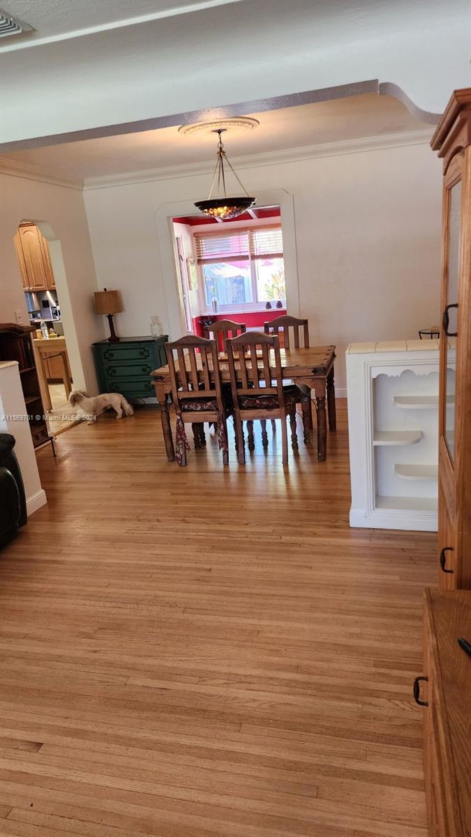 203 NE 86th St, El Portal, Florida 33138, 2 Bedrooms Bedrooms, ,1 BathroomBathrooms,Residentiallease,For Rent,203 NE 86th St,A11569761
