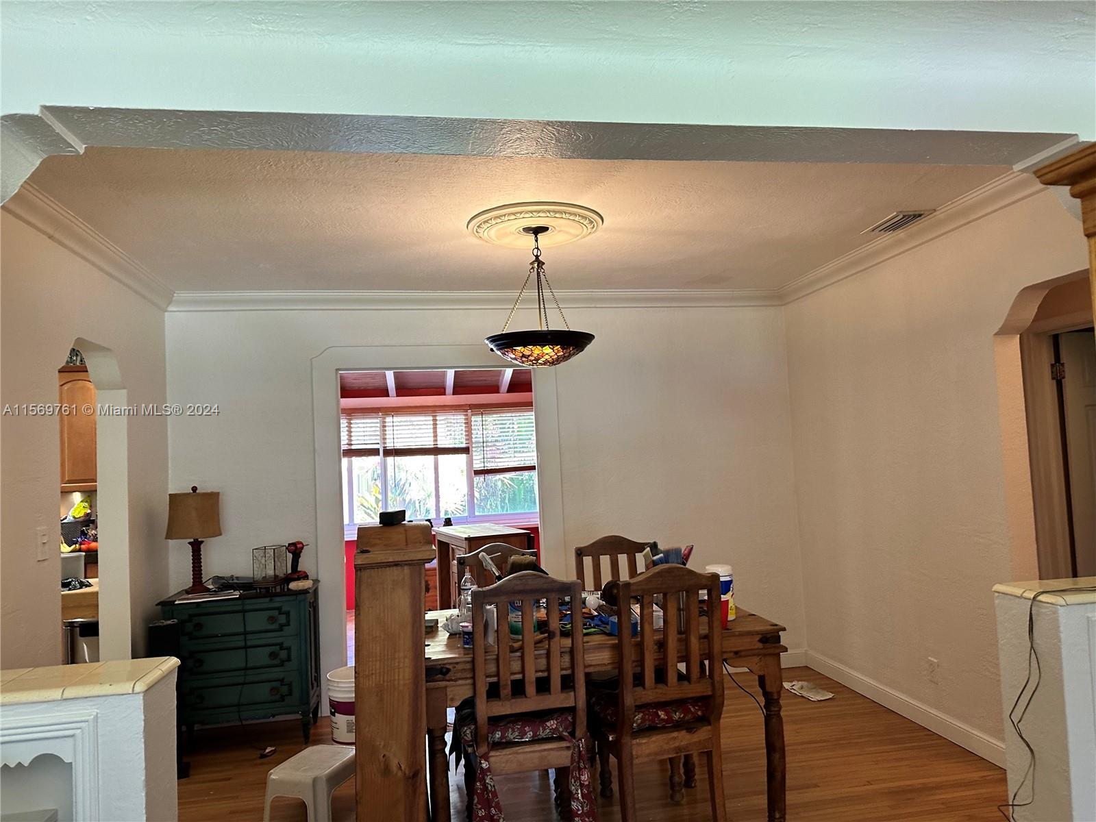 203 NE 86th St, El Portal, Florida 33138, 2 Bedrooms Bedrooms, ,1 BathroomBathrooms,Residentiallease,For Rent,203 NE 86th St,A11569761