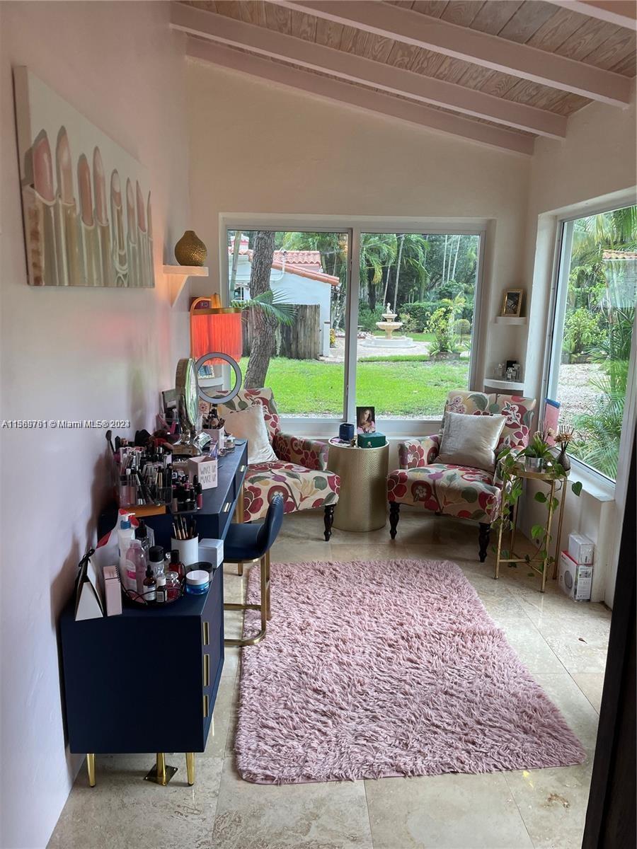 203 NE 86th St, El Portal, Florida 33138, 2 Bedrooms Bedrooms, ,1 BathroomBathrooms,Residentiallease,For Rent,203 NE 86th St,A11569761