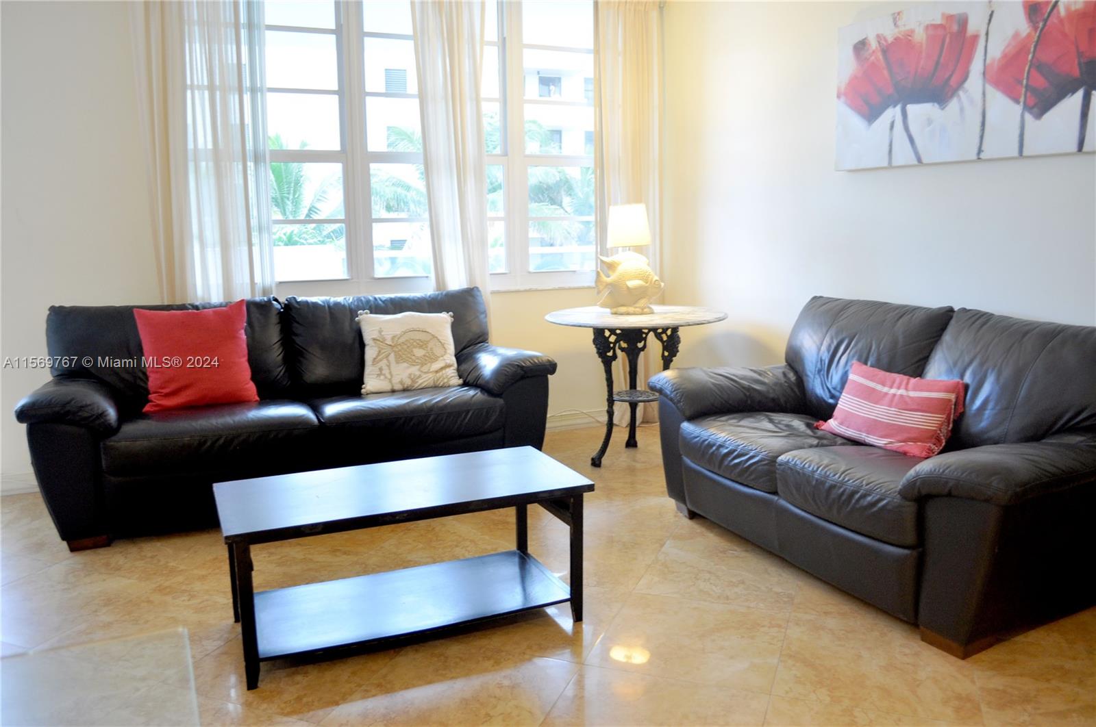 100 Lincoln Rd 534, Miami Beach, Florida 33139, 1 Bedroom Bedrooms, ,1 BathroomBathrooms,Residentiallease,For Rent,100 Lincoln Rd 534,A11569767